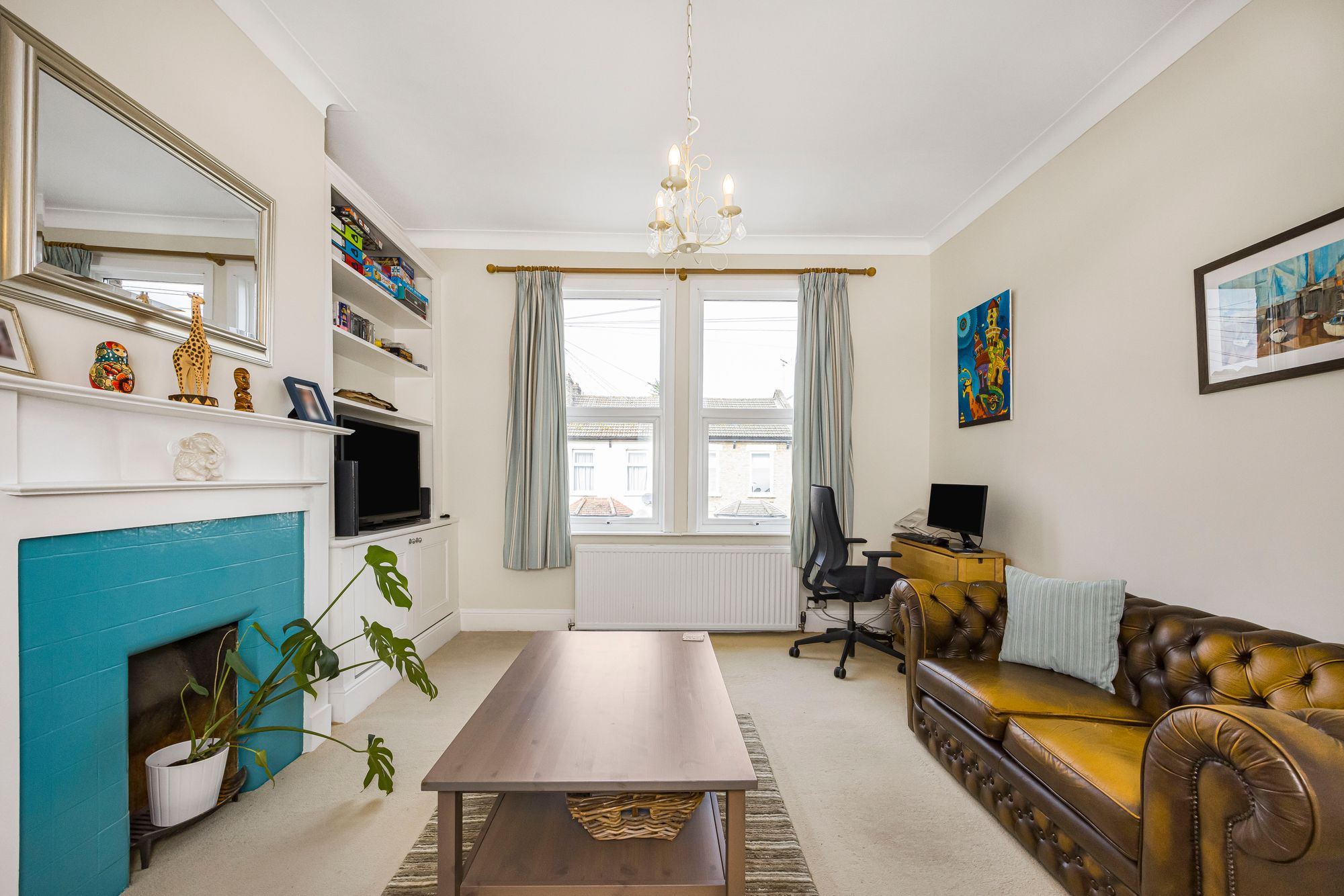 2 bed house to rent in Thornhill Road, Leyton, E10 2