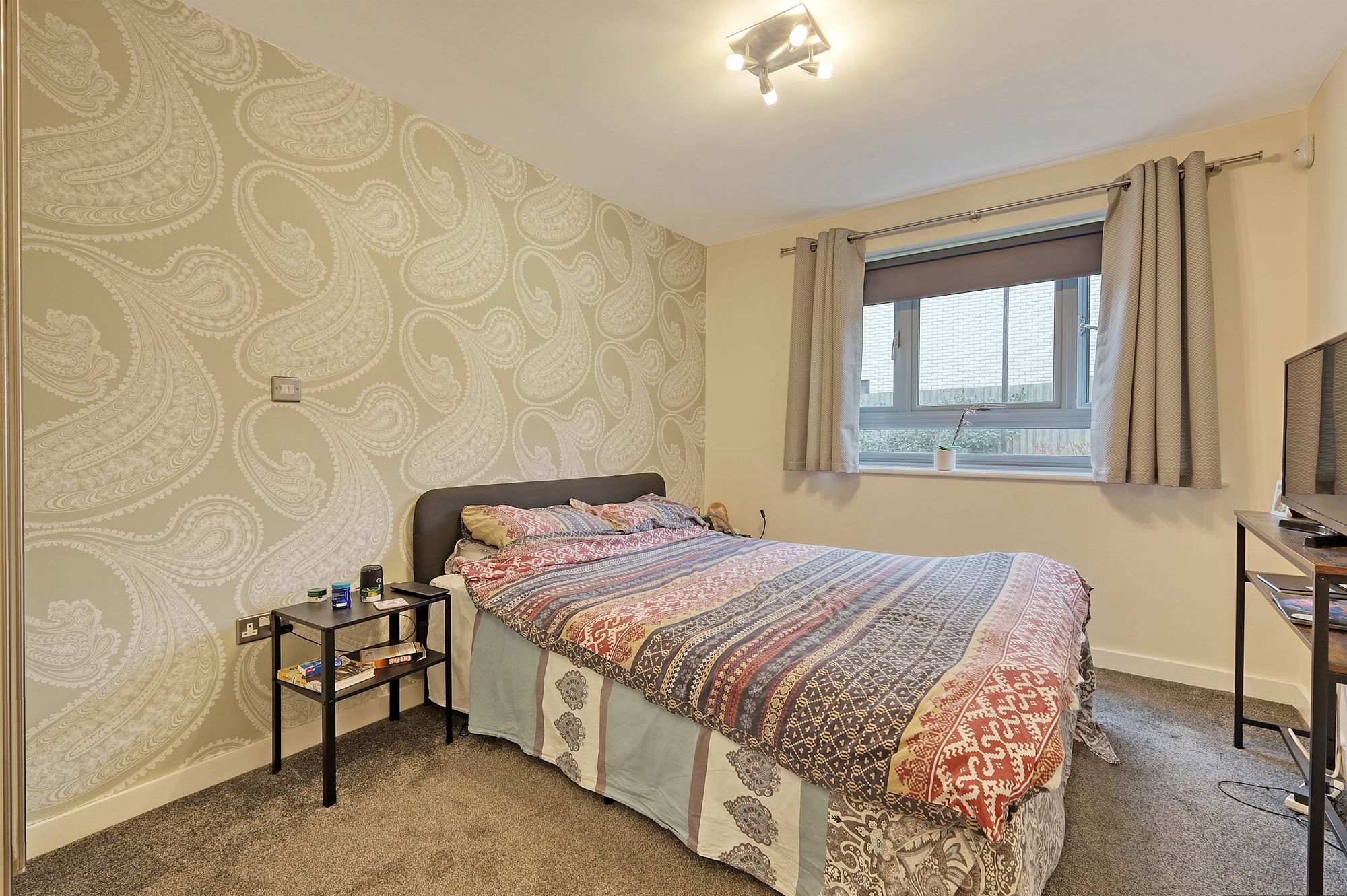 2 bed apartment for sale in The Waterfront, Hertford  - Property Image 11