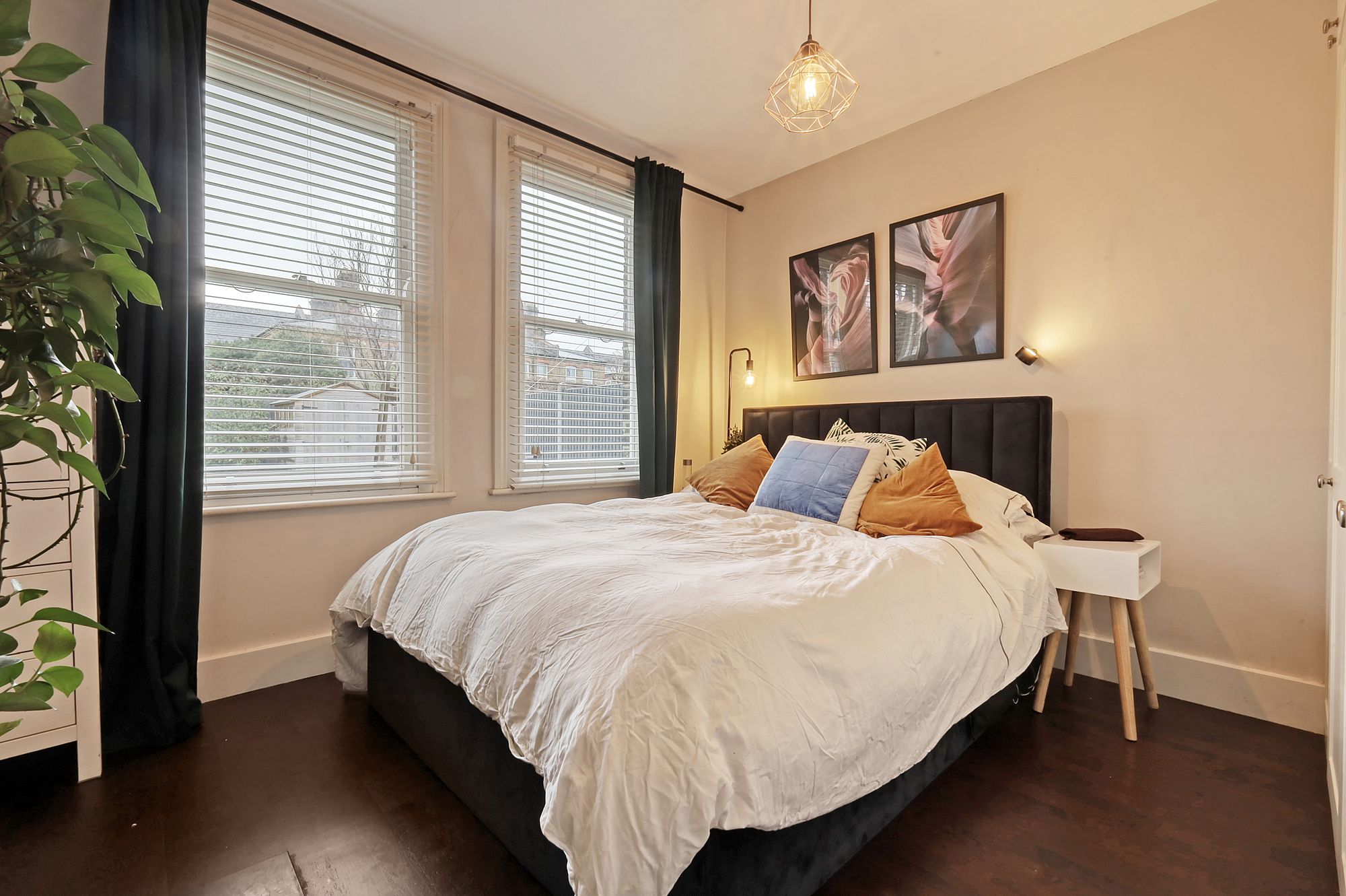 2 bed flat for sale in Blyth Road, London  - Property Image 17