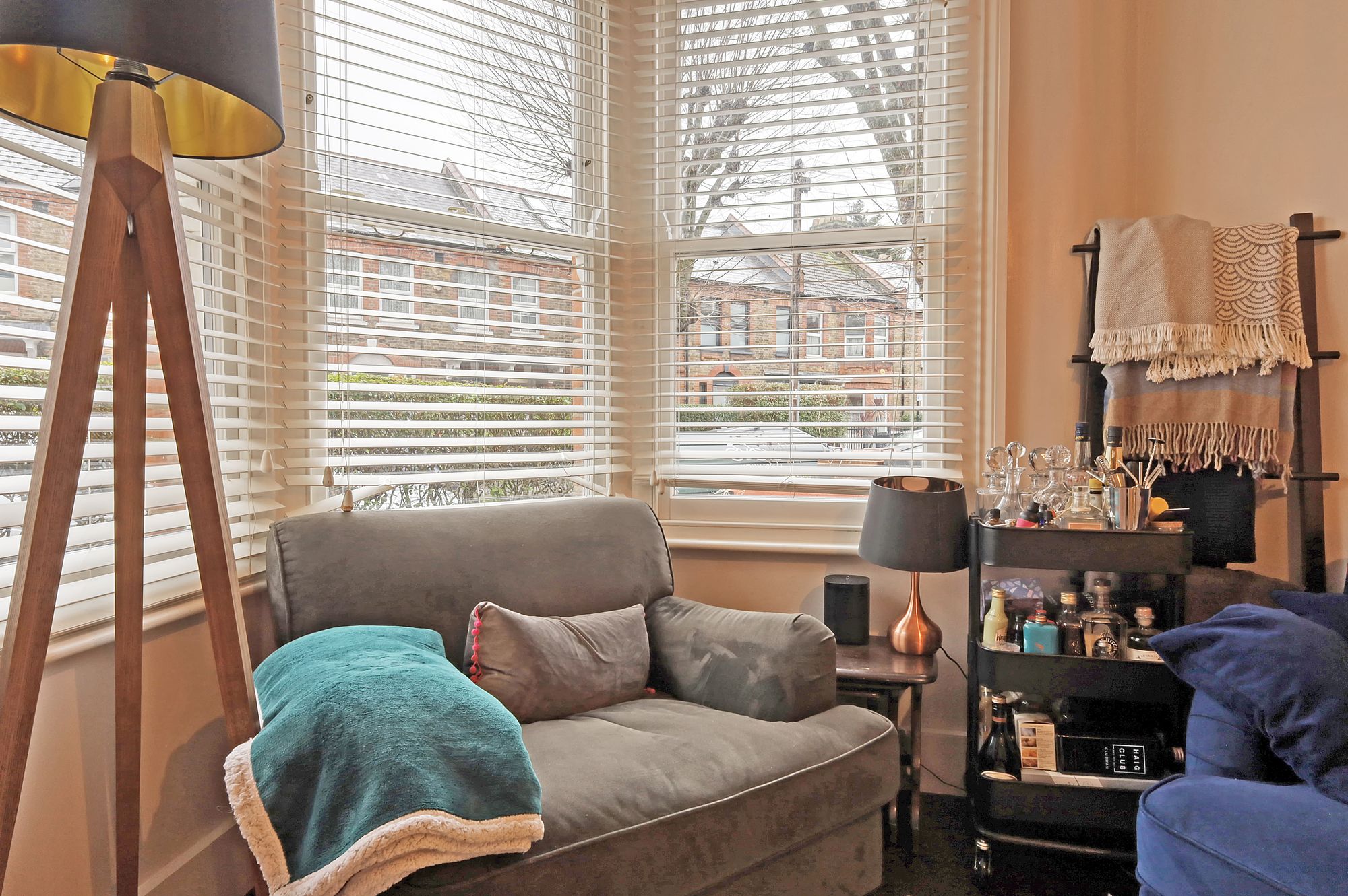 2 bed flat for sale in Blyth Road, London  - Property Image 5