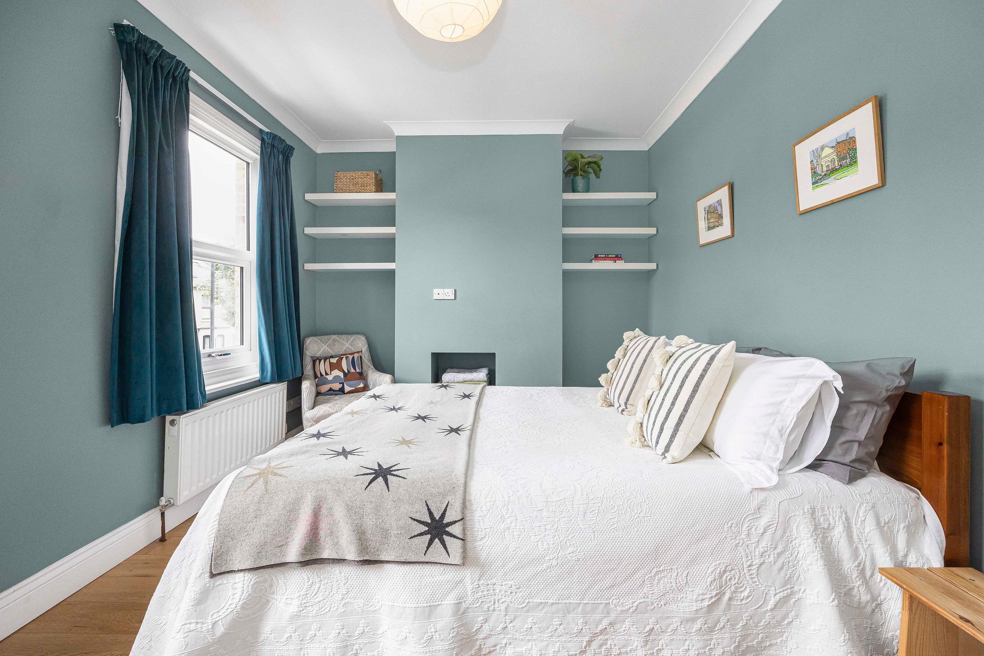 2 bed flat for sale in Leslie Road, Leytonstone, E11 3