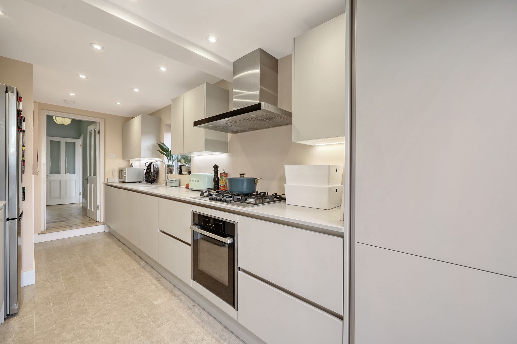 3 bed terraced house for sale in Adelaide Road, Leyton, E10  - Property Image 10