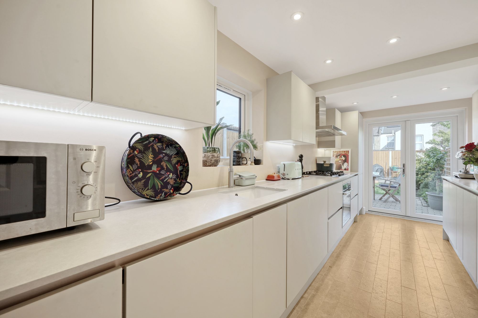 3 bed terraced house for sale in Adelaide Road, Leyton, E10  - Property Image 11