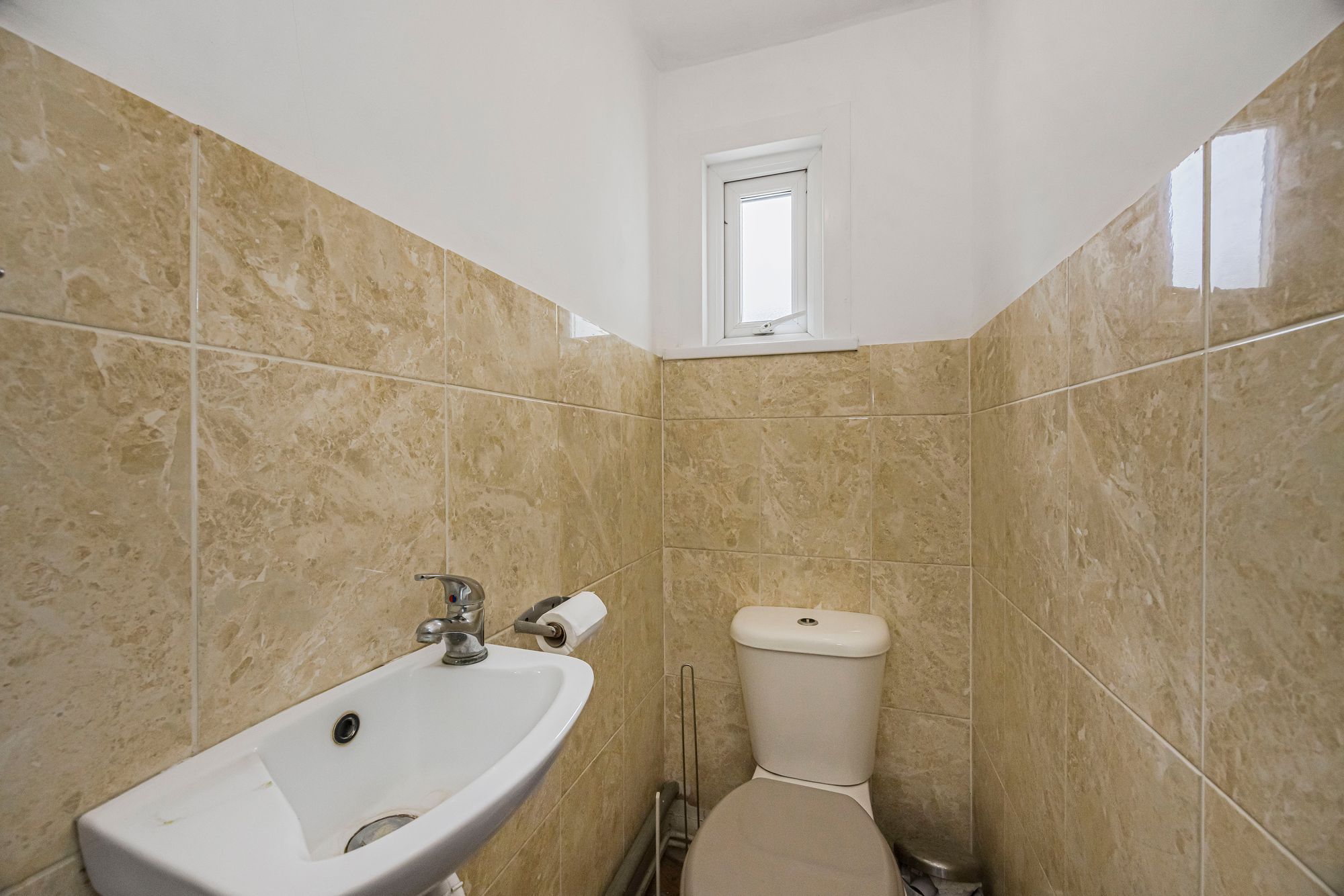 3 bed mid-terraced house for sale in St. Georges Road, Leyton, E10  - Property Image 9