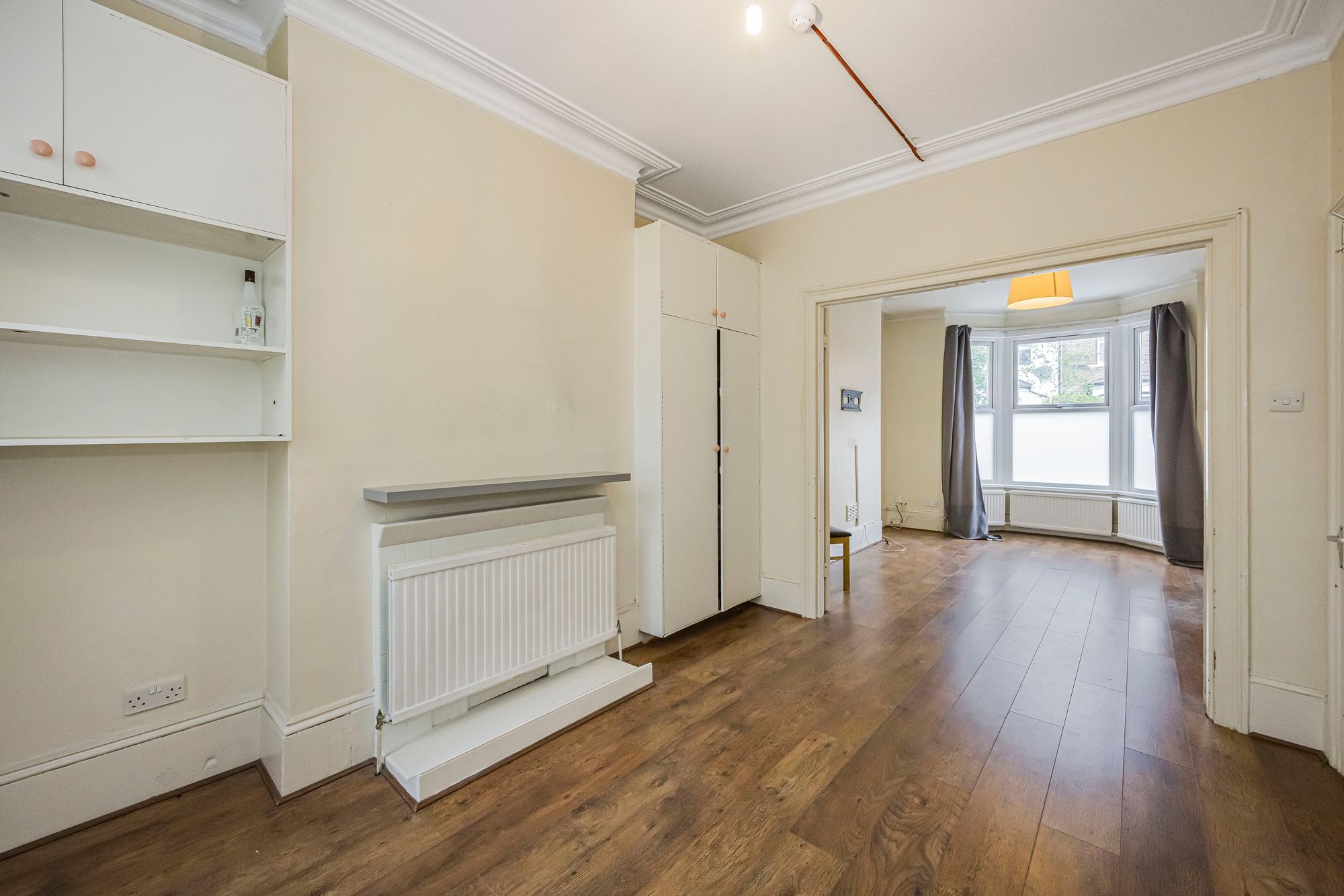 3 bed mid-terraced house for sale in St. Georges Road, Leyton, E10  - Property Image 2