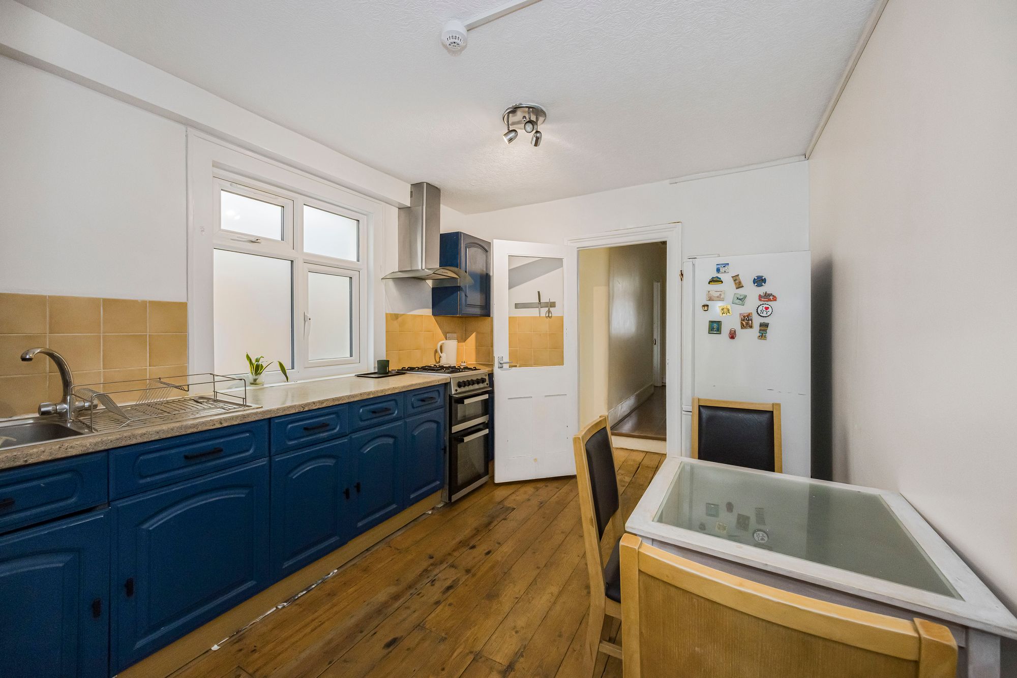 3 bed mid-terraced house for sale in St. Georges Road, Leyton, E10 3