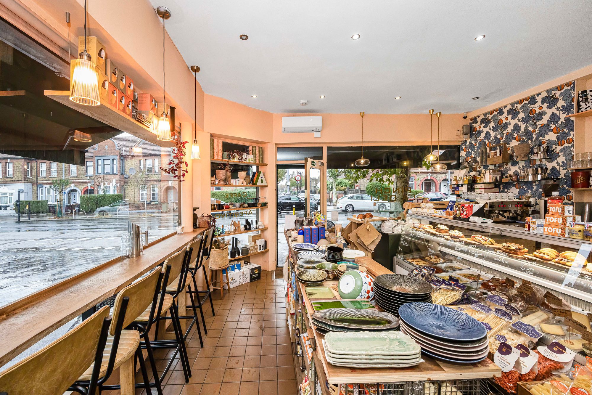 6 bed end of terrace house for sale in Lea Bridge Road, Leyton, E10  - Property Image 7