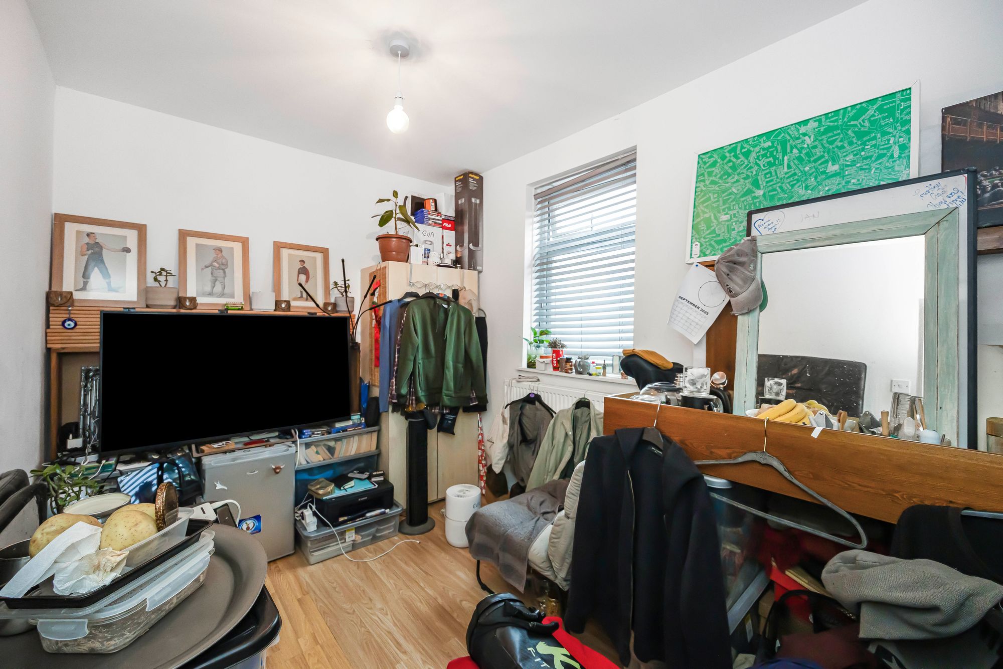 6 bed end of terrace house for sale in Lea Bridge Road, Leyton, E10 34