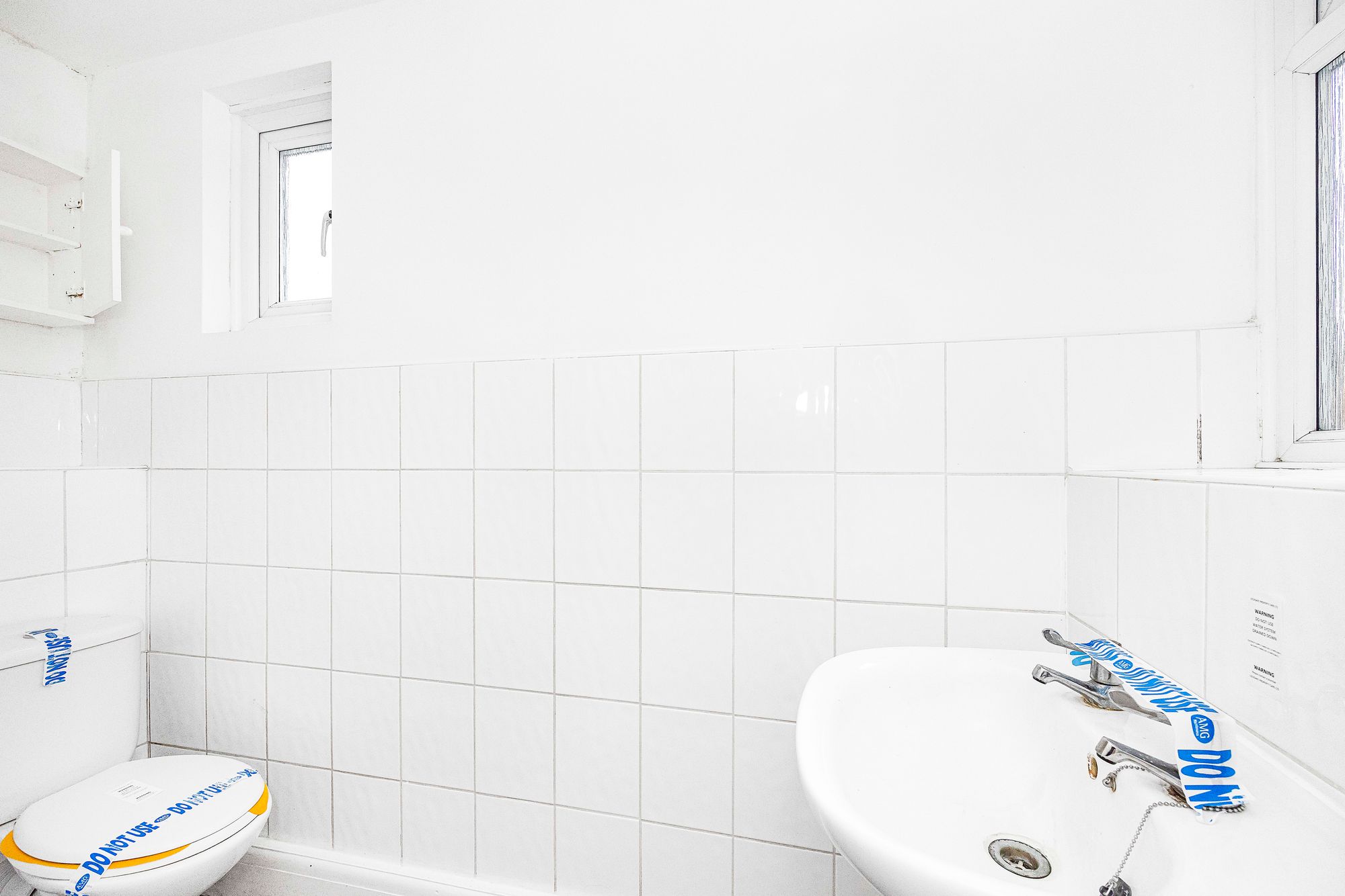 2 bed flat for sale in Cowley Road, Wanstead, E11 6