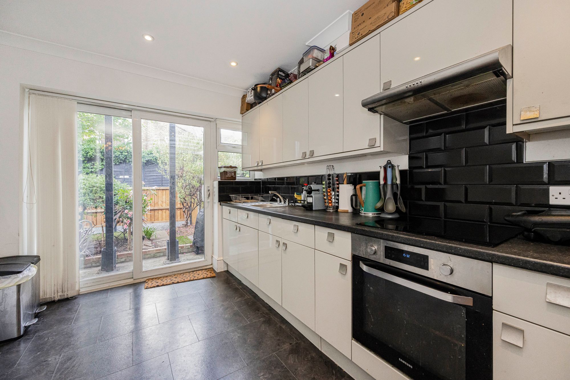 2 bed flat for sale in Ashville Road, Leytonstone E11  - Property Image 3