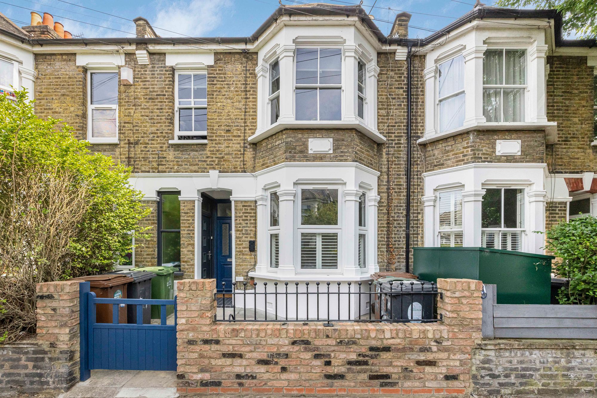 2 bed flat for sale in Twickenham Road, Leytonstone, E11  - Property Image 1