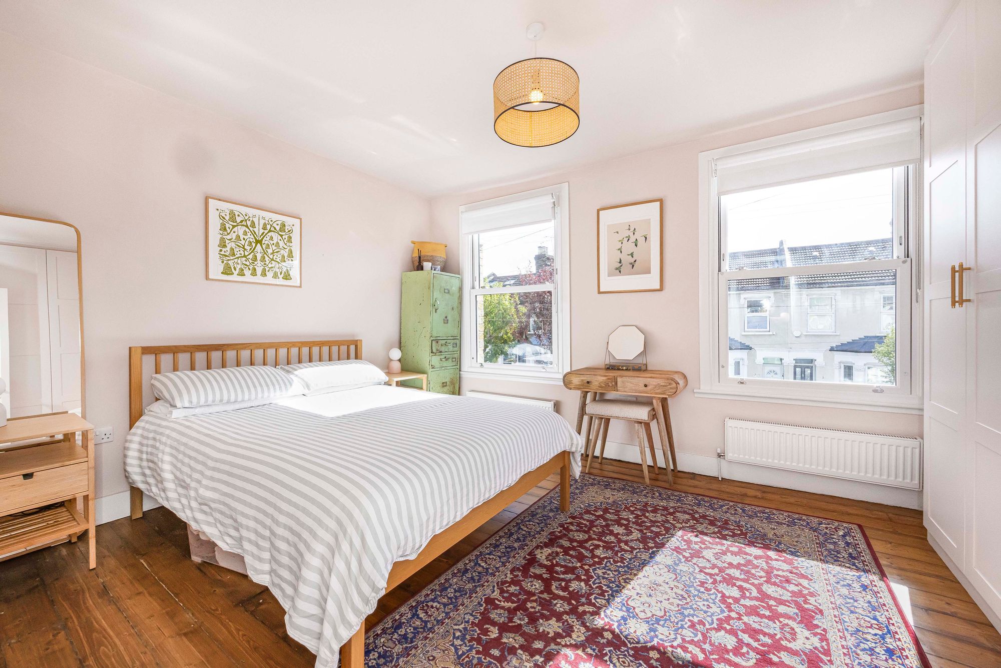 4 bed mid-terraced house for sale in Adelaide Road, Leyton, E10 15