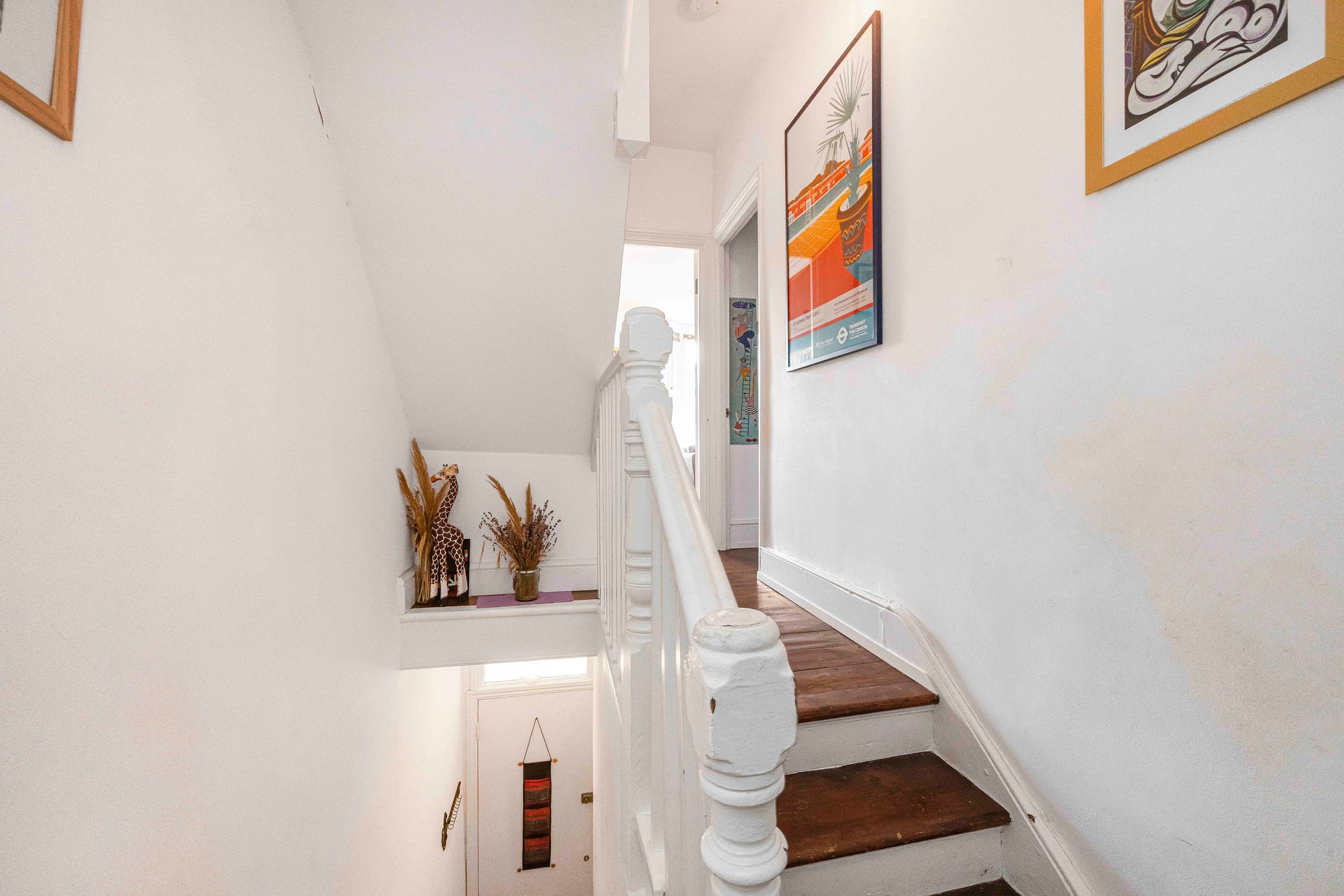 2 bed flat for sale in Lea Hall Road, Leyton, E10  - Property Image 5