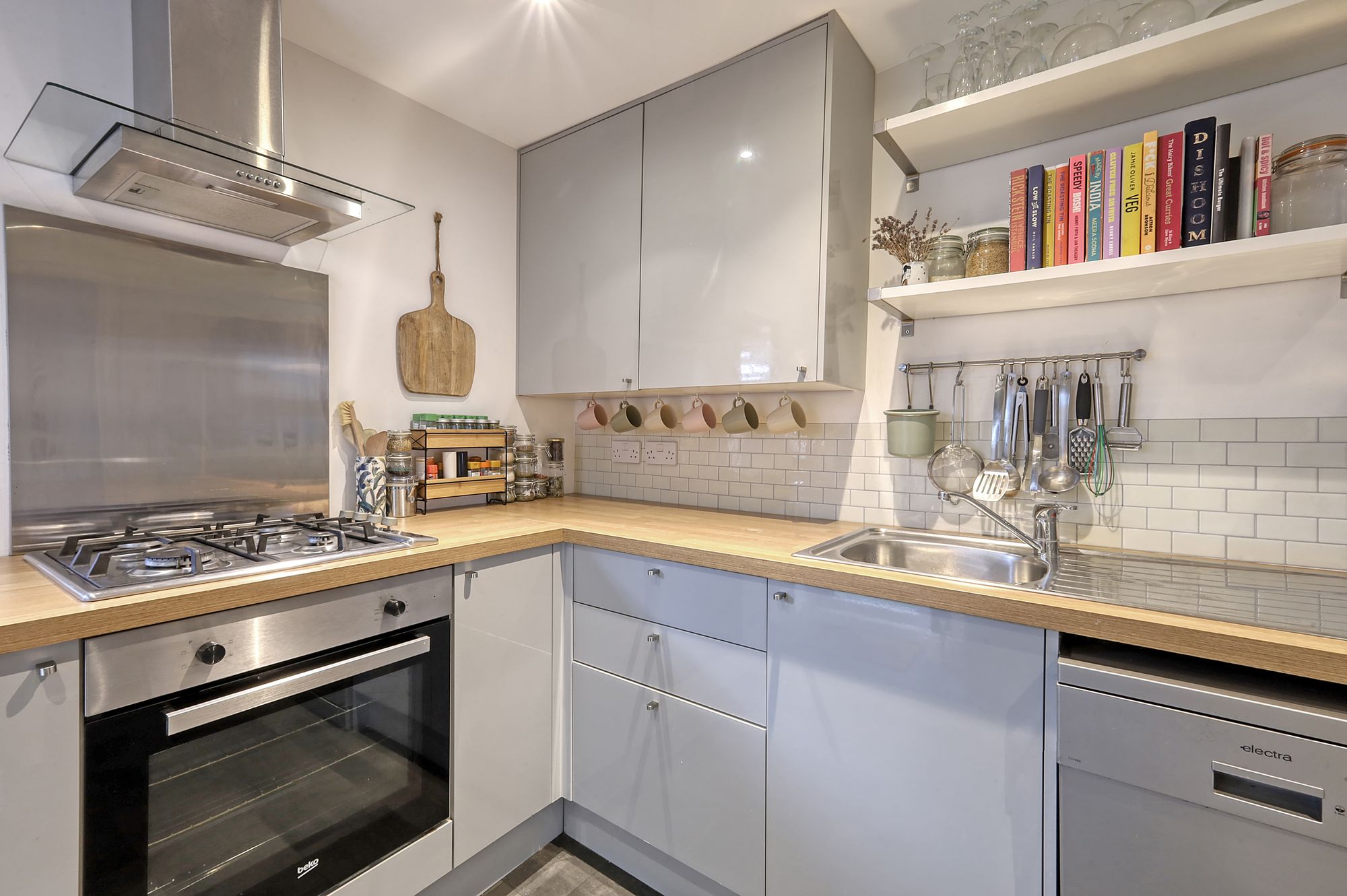 2 bed ground floor flat for sale in Oakdale Road, London  - Property Image 7