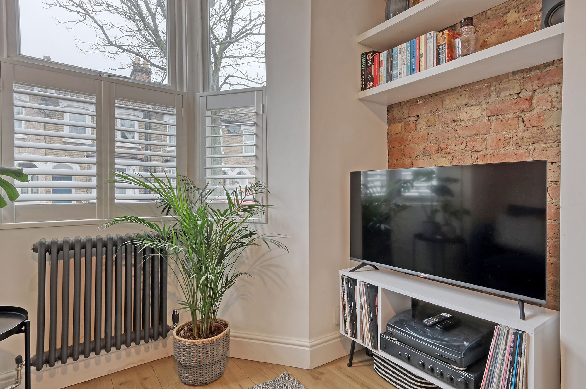 2 bed ground floor flat for sale in Oakdale Road, London  - Property Image 6