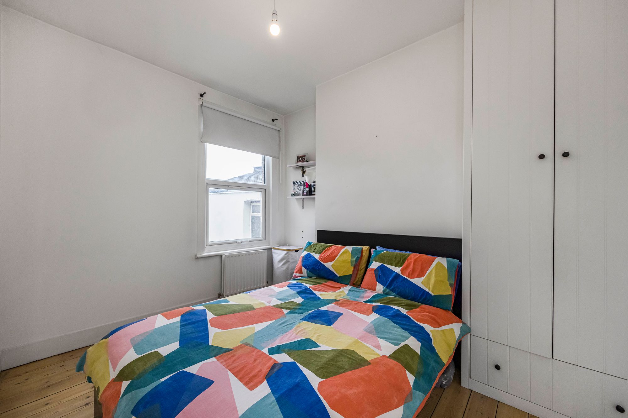 2 bed flat for sale in Vicarage Road, London, E10 9