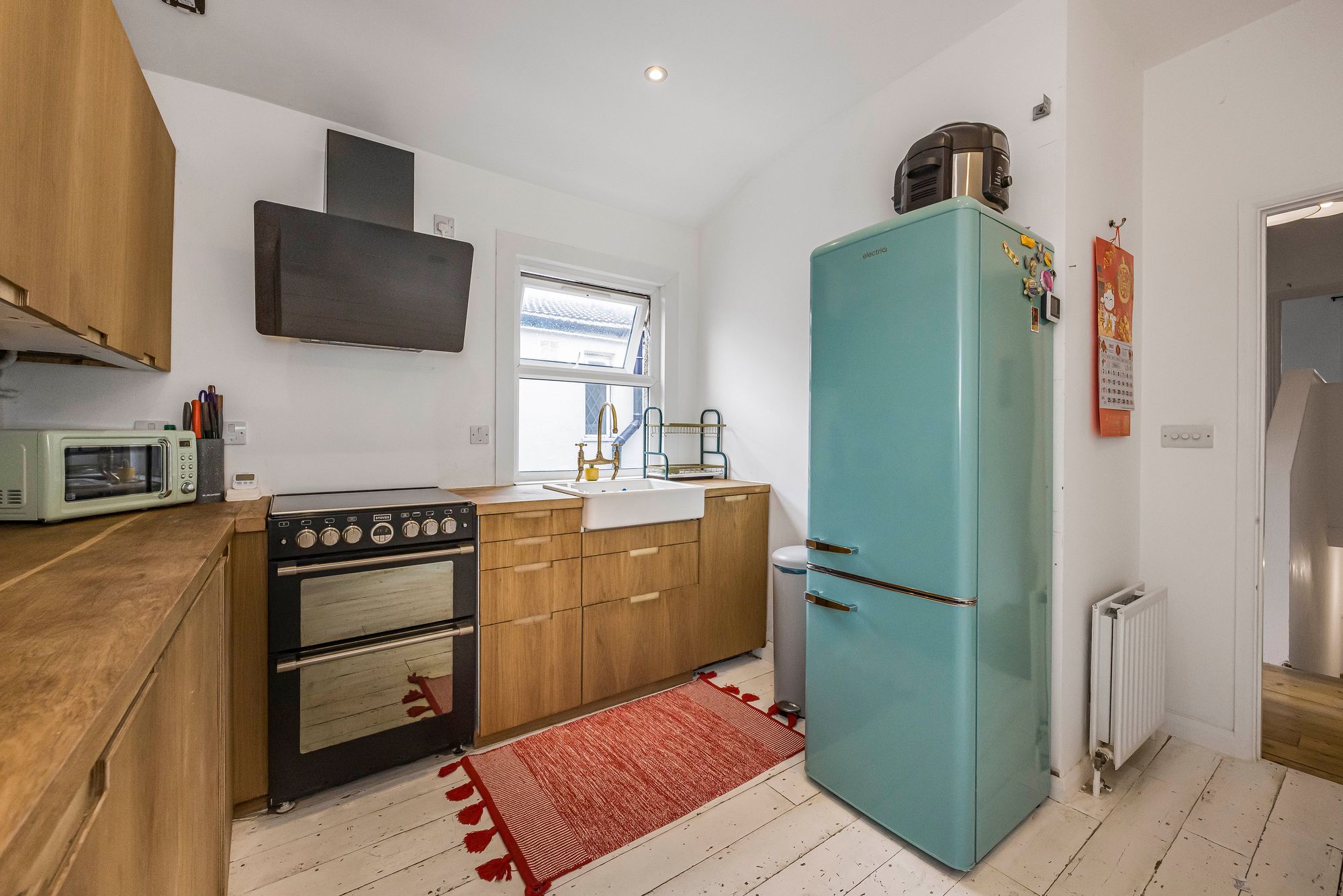 2 bed flat for sale in Vicarage Road, London, E10 1