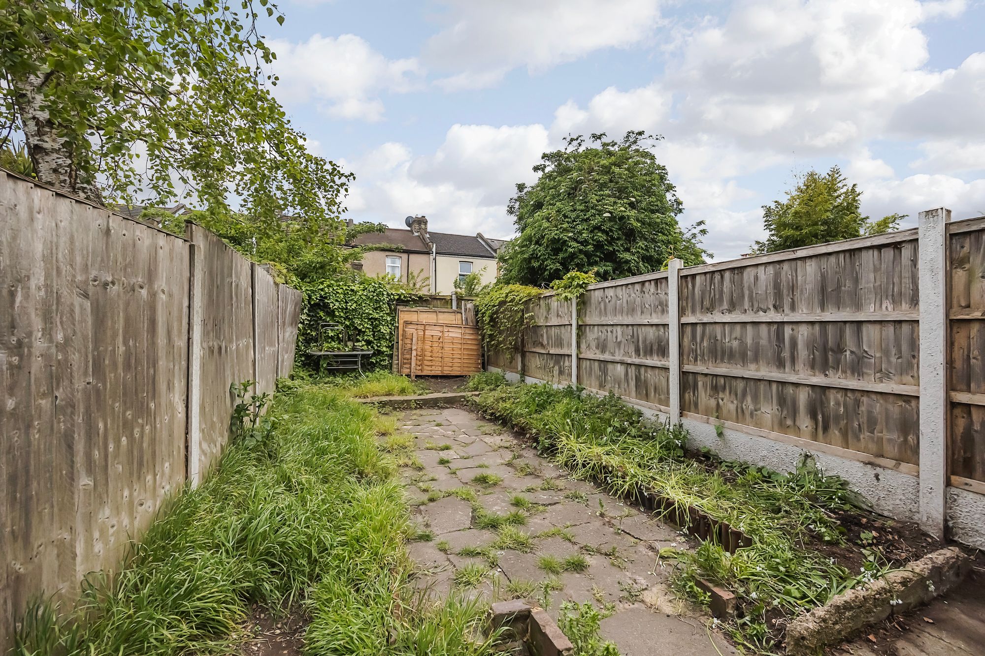 2 bed flat to rent in Stewart Road, Leytonstone, E15 12