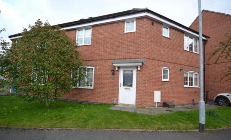 3 bed house to rent in Raleigh Close, Trent Vale  - Property Image 1