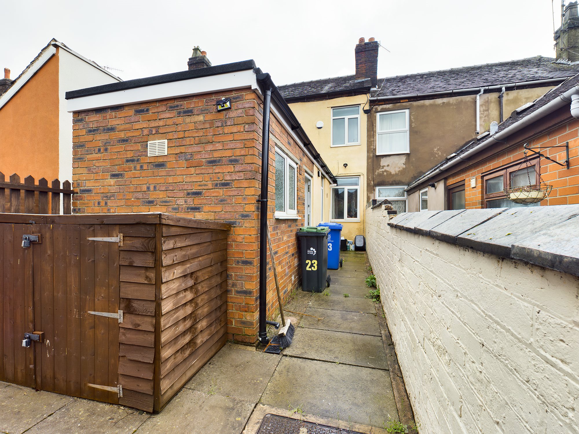 2 bed terraced house to rent in St Pauls Street, Burslem  - Property Image 11