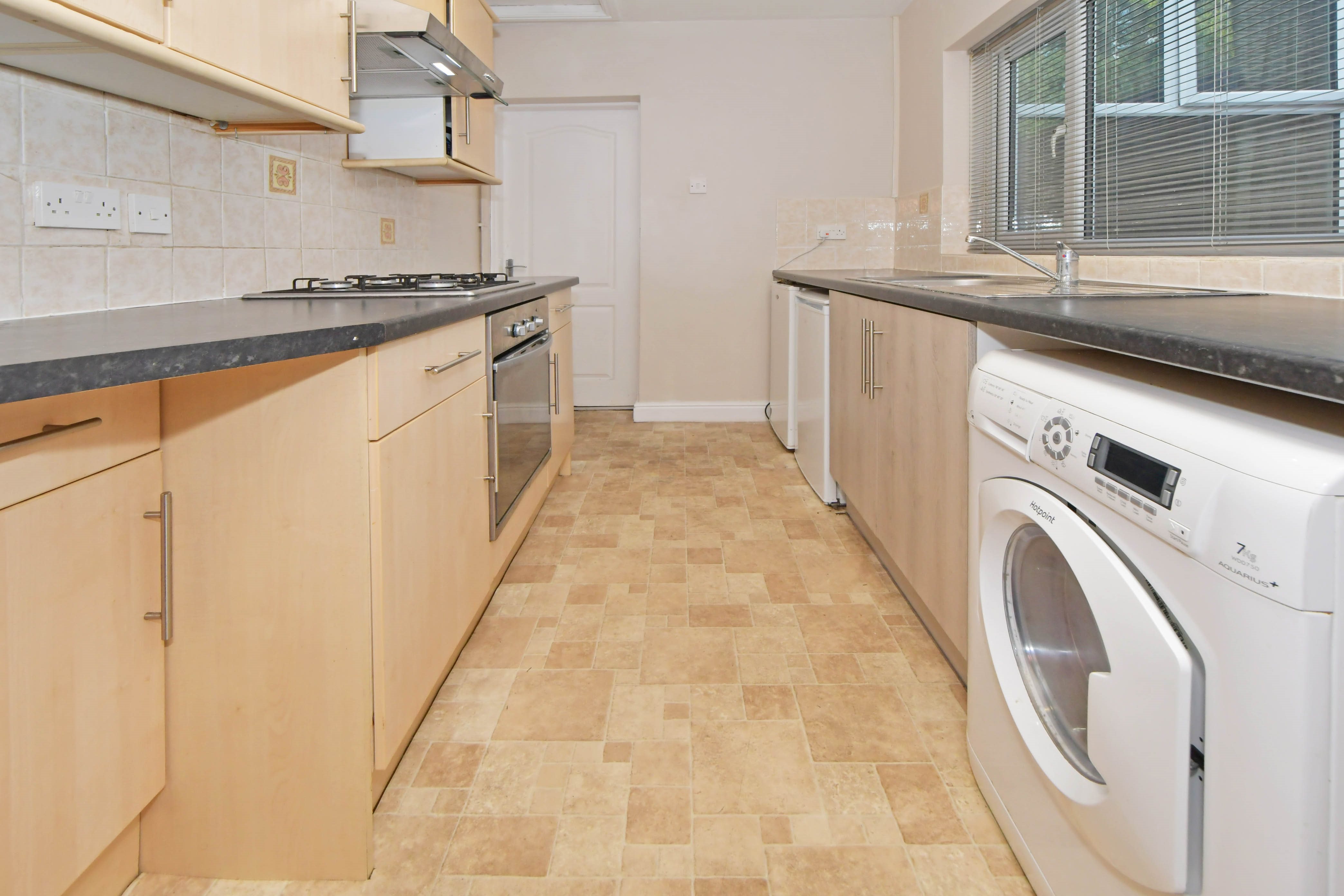 2 bed house to rent in Ashfield New Road, Newcastle under Lyme  - Property Image 2