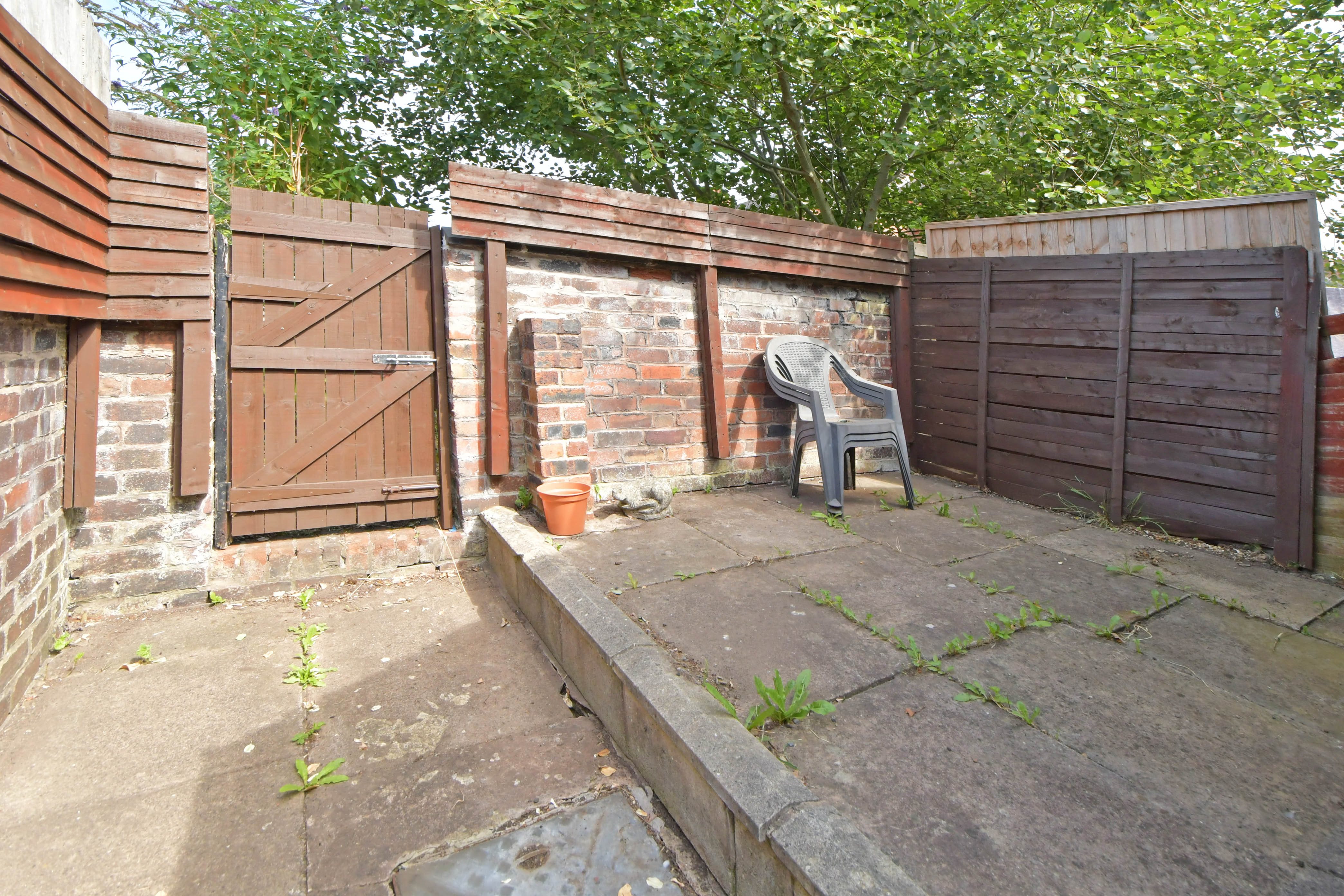 2 bed house to rent in Ashfield New Road, Newcastle under Lyme  - Property Image 14