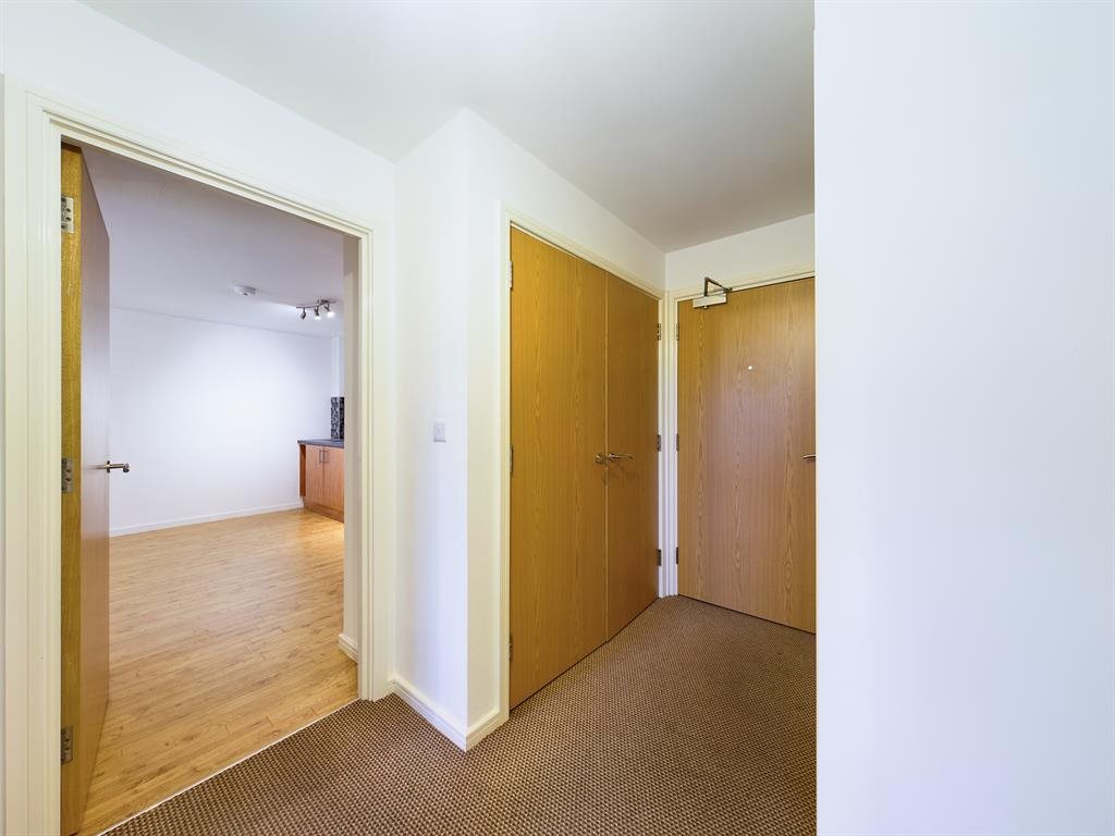 2 bed flat to rent in Hartley Court, Stoke-on-Trent  - Property Image 8