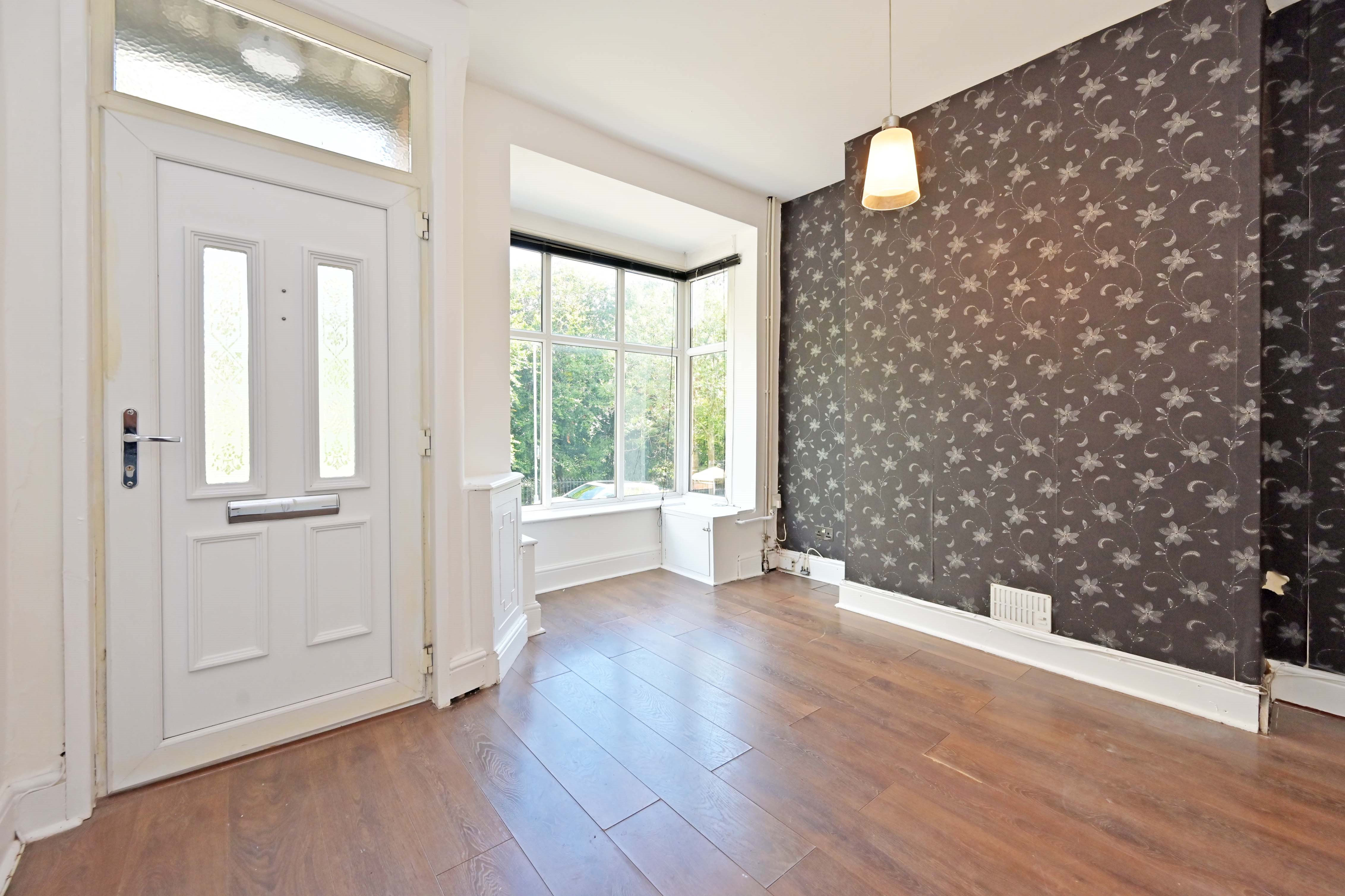 2 bed terraced house to rent in Baskerville  Road, Northwood  - Property Image 9