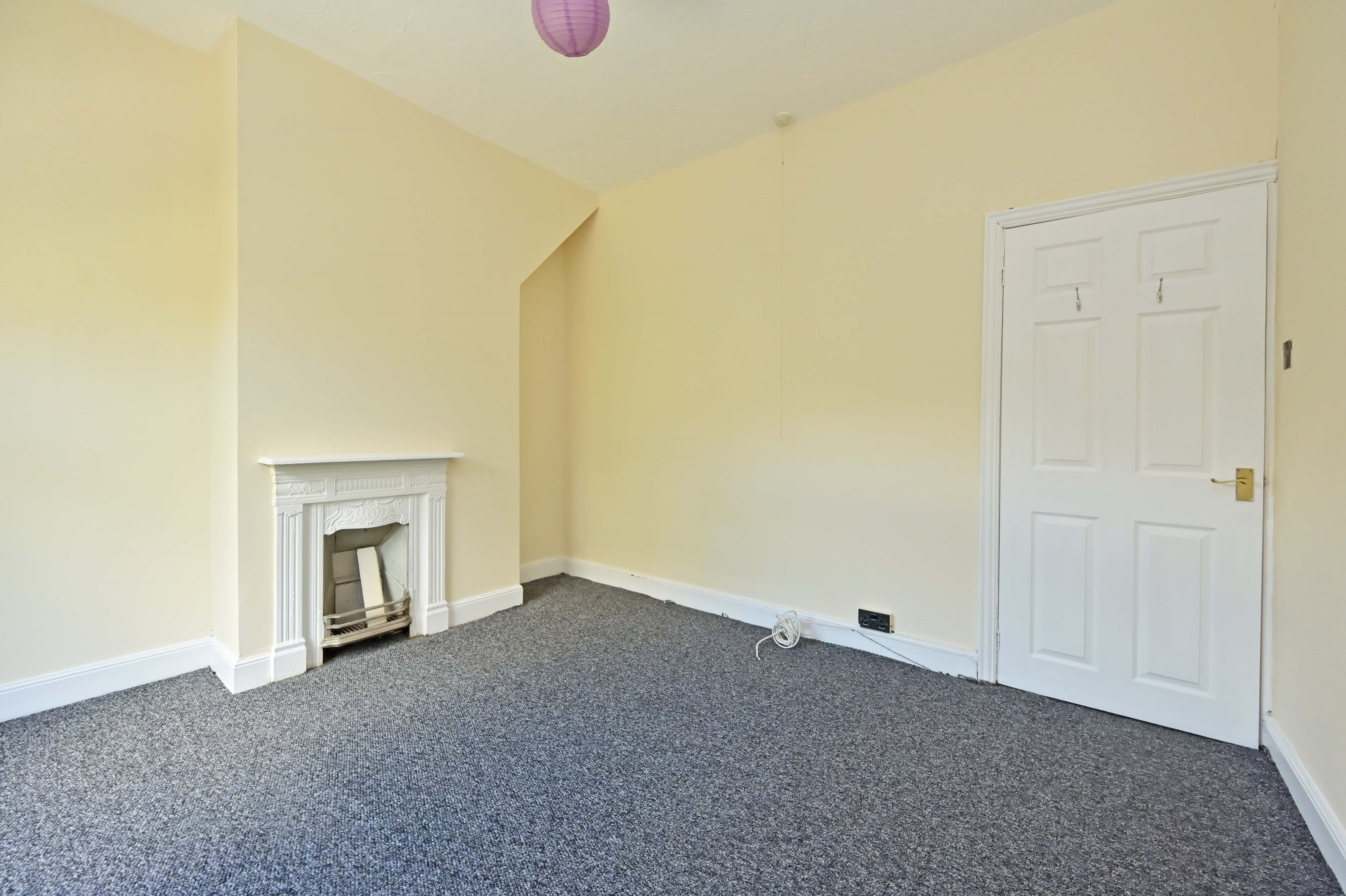 2 bed terraced house to rent in Baskerville  Road, Northwood  - Property Image 15
