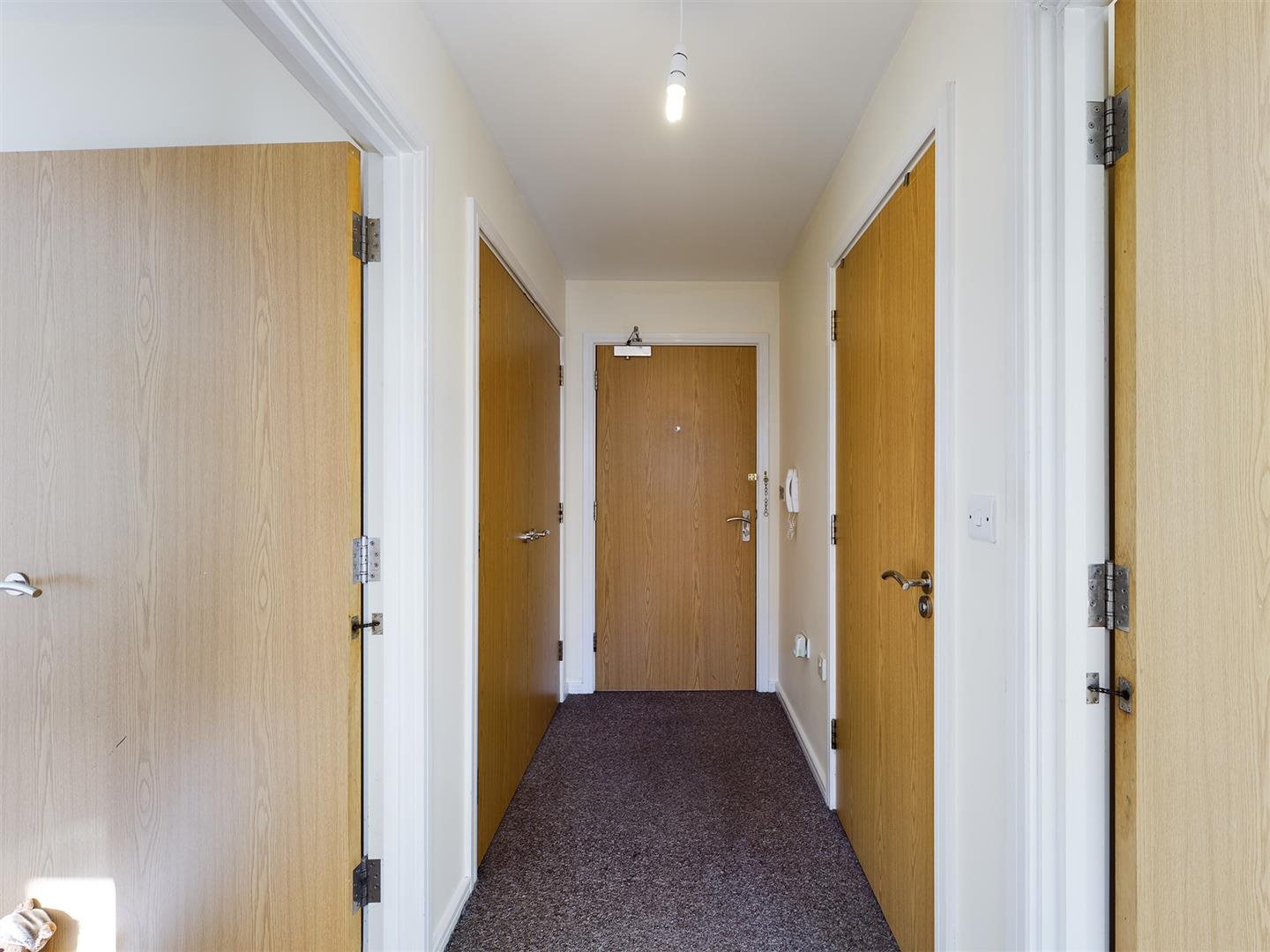 2 bed flat to rent in Lancashire  Court, Stoke-on-Trent  - Property Image 5