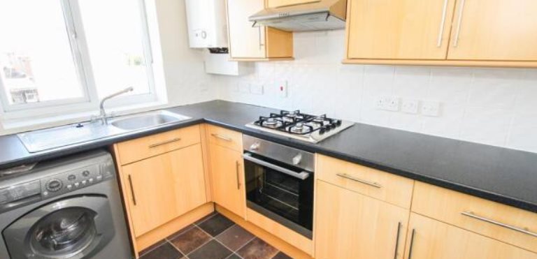 2 bed apartment to rent in Windsor  Court, Stoke-on-Trent  - Property Image 5