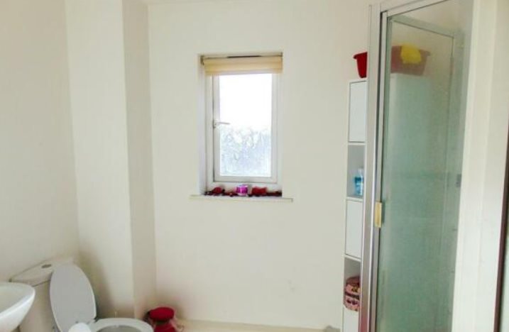 1 bed flat to rent in Bretby  Court, Burslem  - Property Image 4