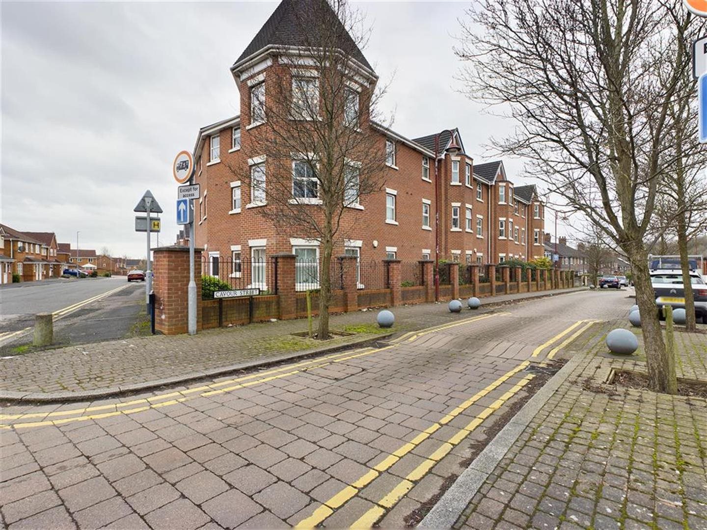 2 bed flat to rent in Humbert Road, Etruria, ST1