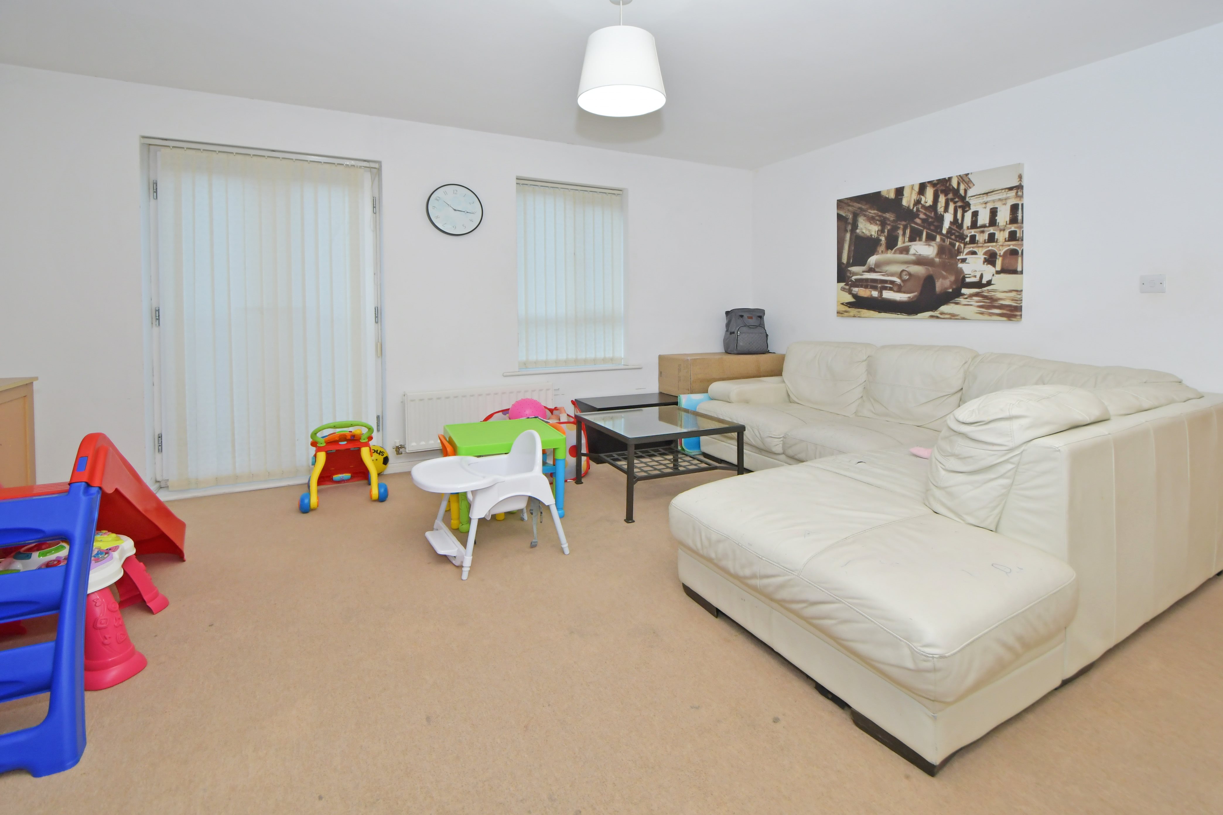 2 bed flat to rent in Elton  Court, Burslem  - Property Image 2