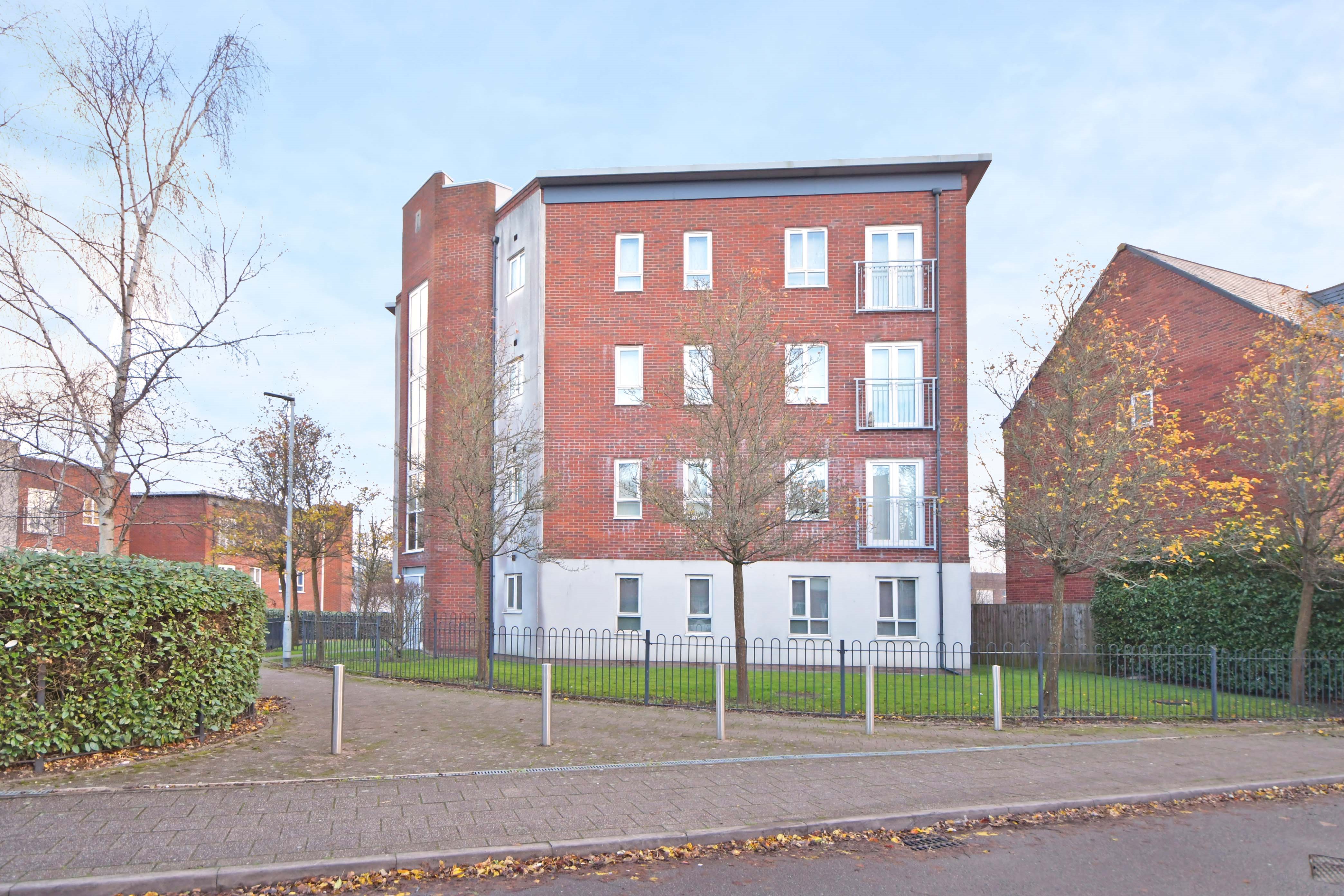 2 bed flat to rent in Elton  Court, Burslem  - Property Image 11