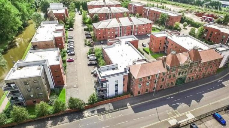 2 bed flat to rent in Hartley Court, Cliffe Vale, ST4
