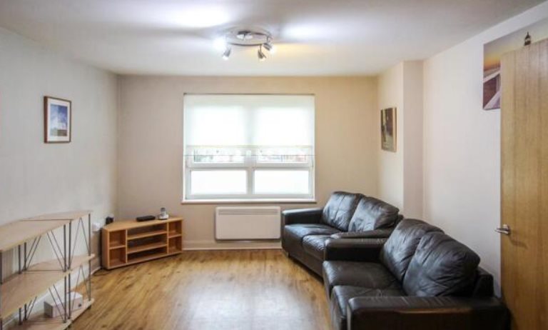1 bed flat to rent in Selkirk  Court, Stoke-on-Trent  - Property Image 2