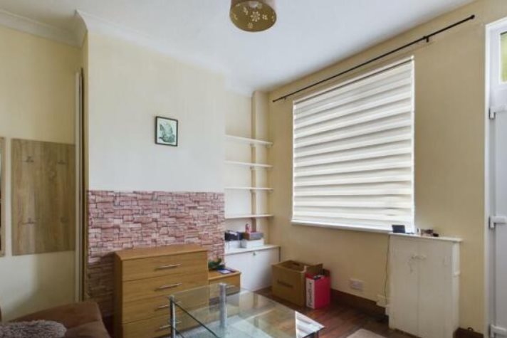 2 bed terraced house to rent in Mulgrave  Street, Stoke-on-Trent  - Property Image 4