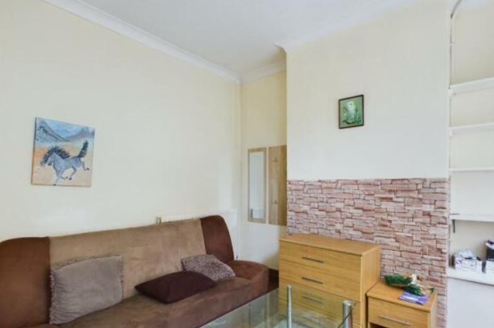 2 bed terraced house to rent in Mulgrave  Street, Stoke-on-Trent  - Property Image 5