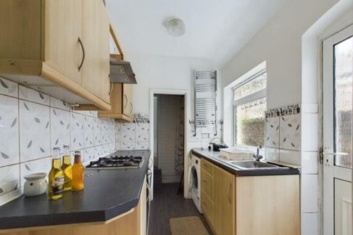 2 bed terraced house to rent in Mulgrave  Street, Stoke-on-Trent  - Property Image 2