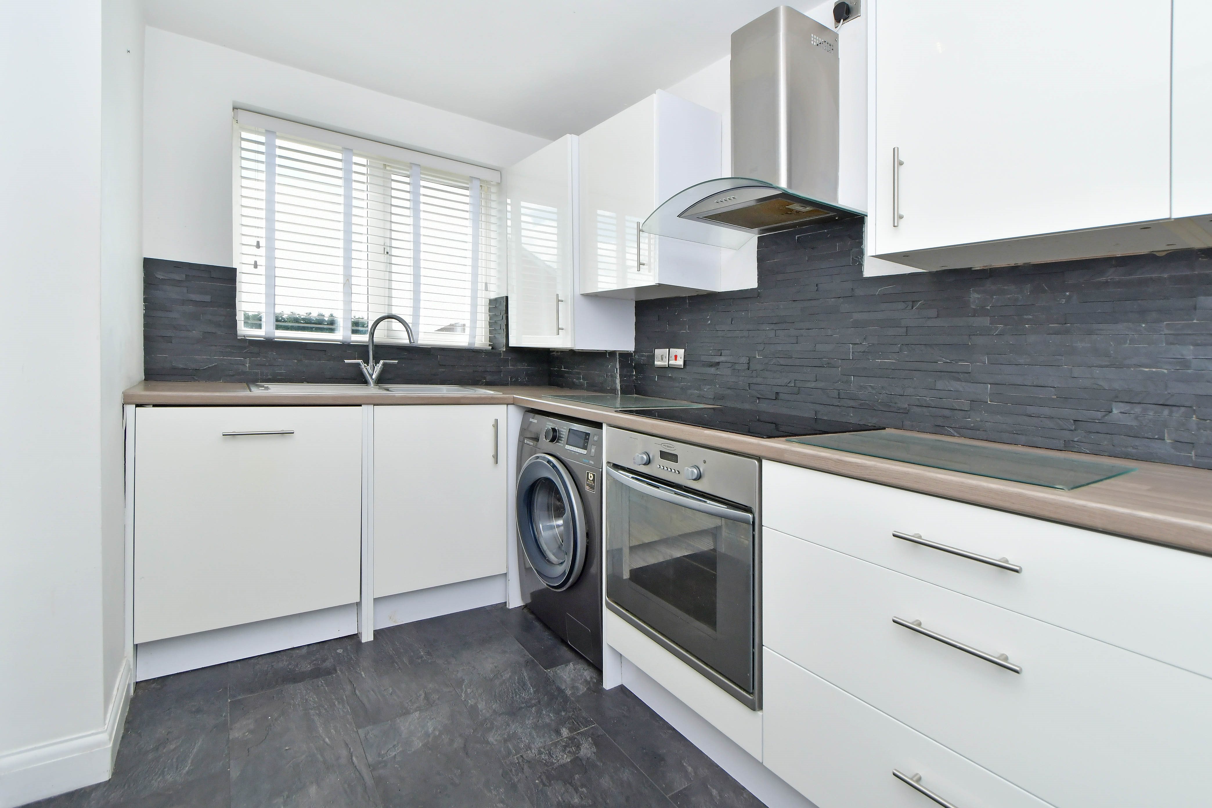 3 bed semi-detached house to rent in Menai  Grove, Longton  - Property Image 3