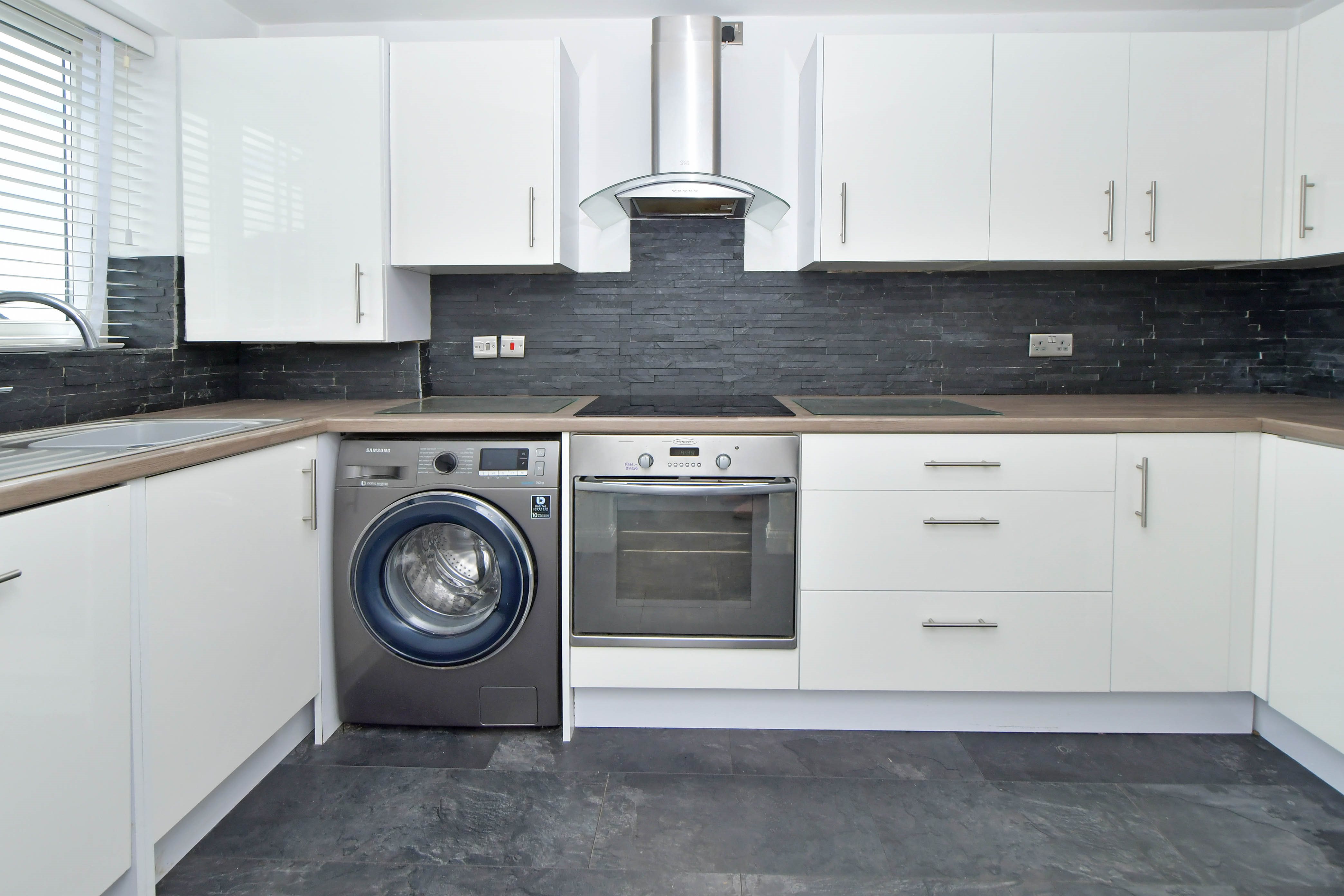 3 bed semi-detached house to rent in Menai  Grove, Longton  - Property Image 5