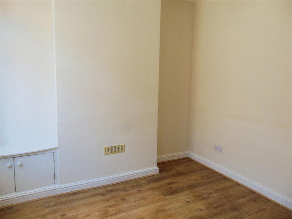 2 bed house to rent in Victoria Street, Newcastle  - Property Image 2