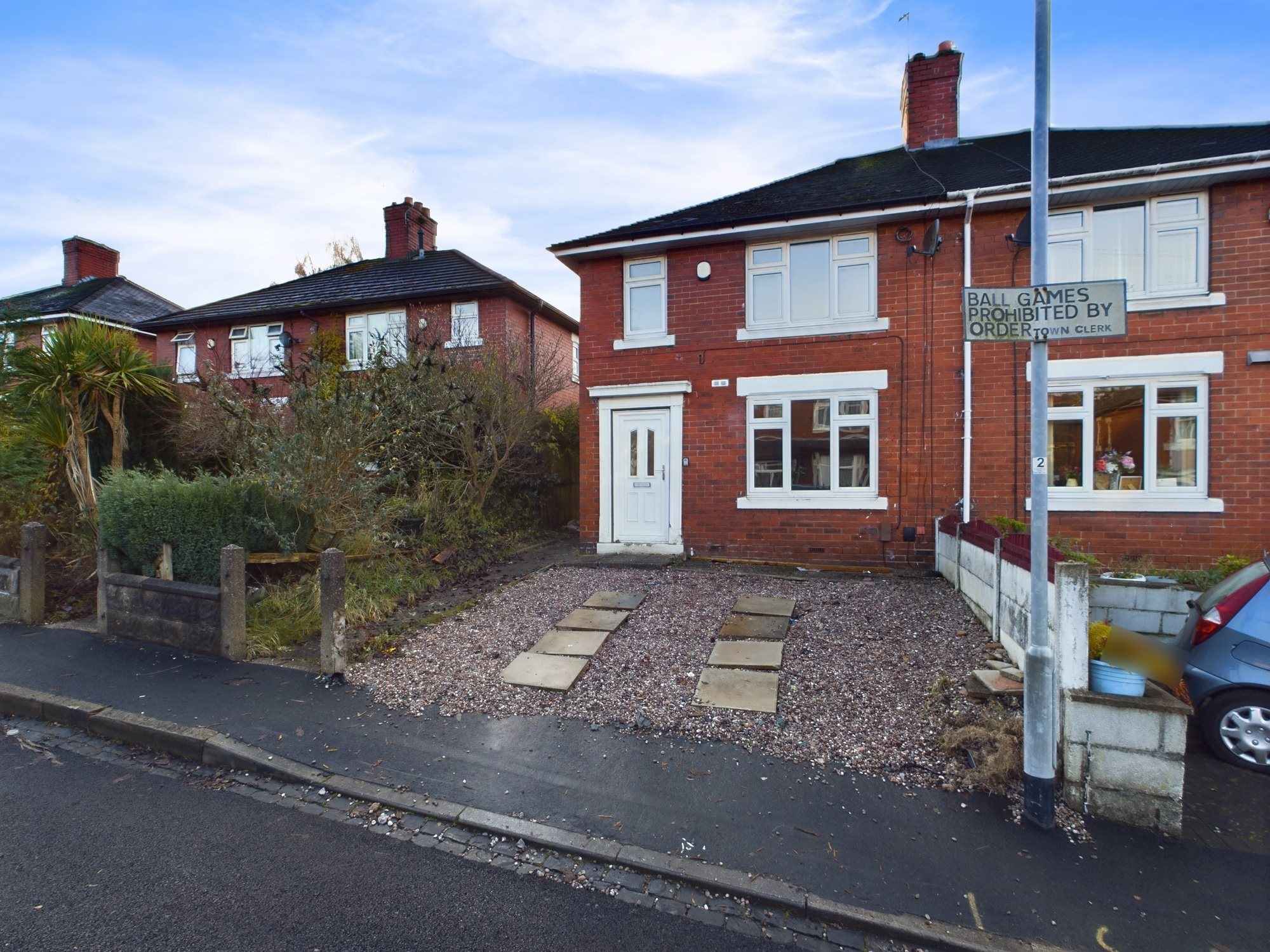 3 bed semi-detached house to rent in Cliffe  Place, Stoke-on-Trent  - Property Image 1