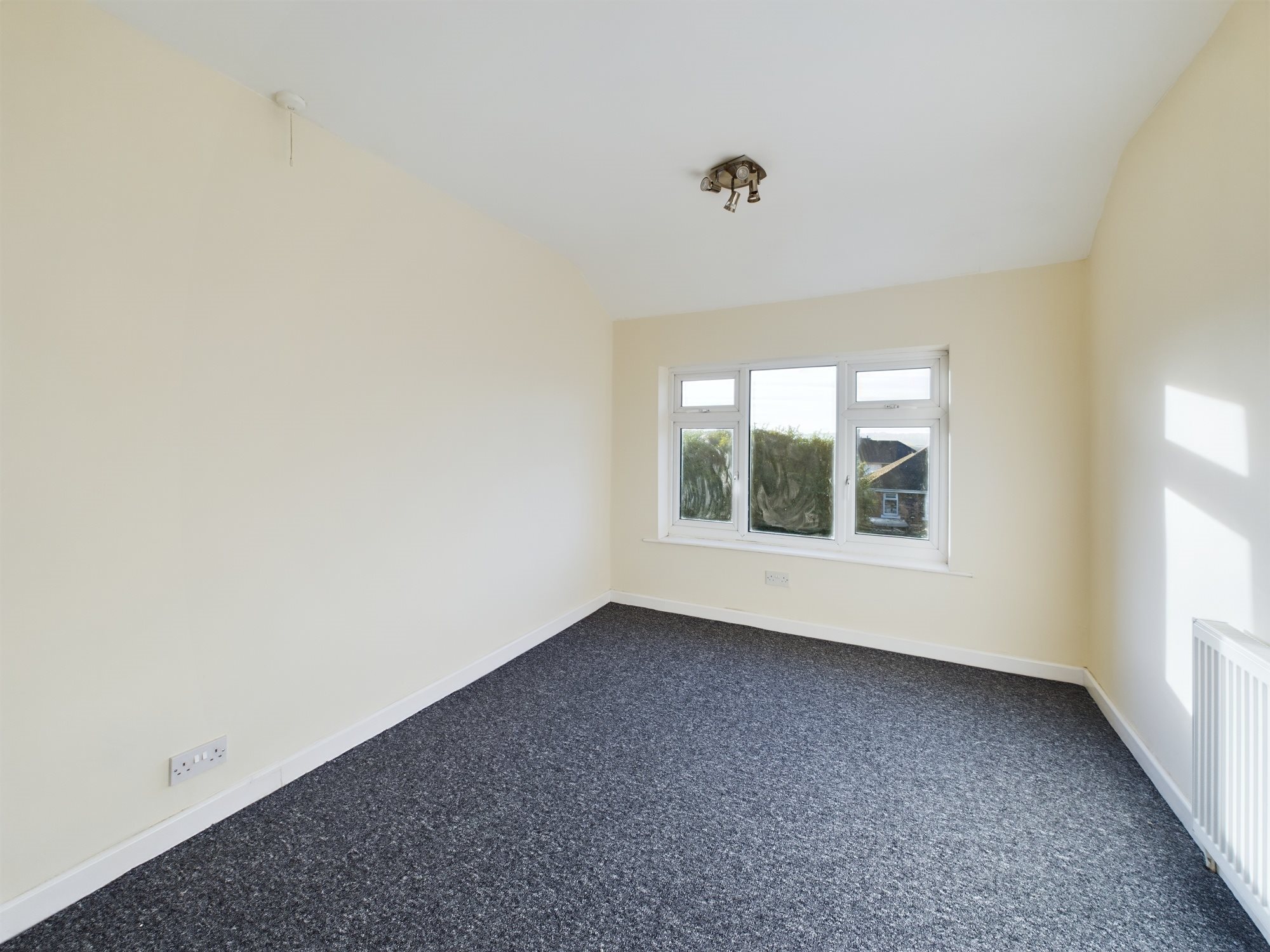 3 bed semi-detached house to rent in Cliffe  Place, Stoke-on-Trent  - Property Image 6