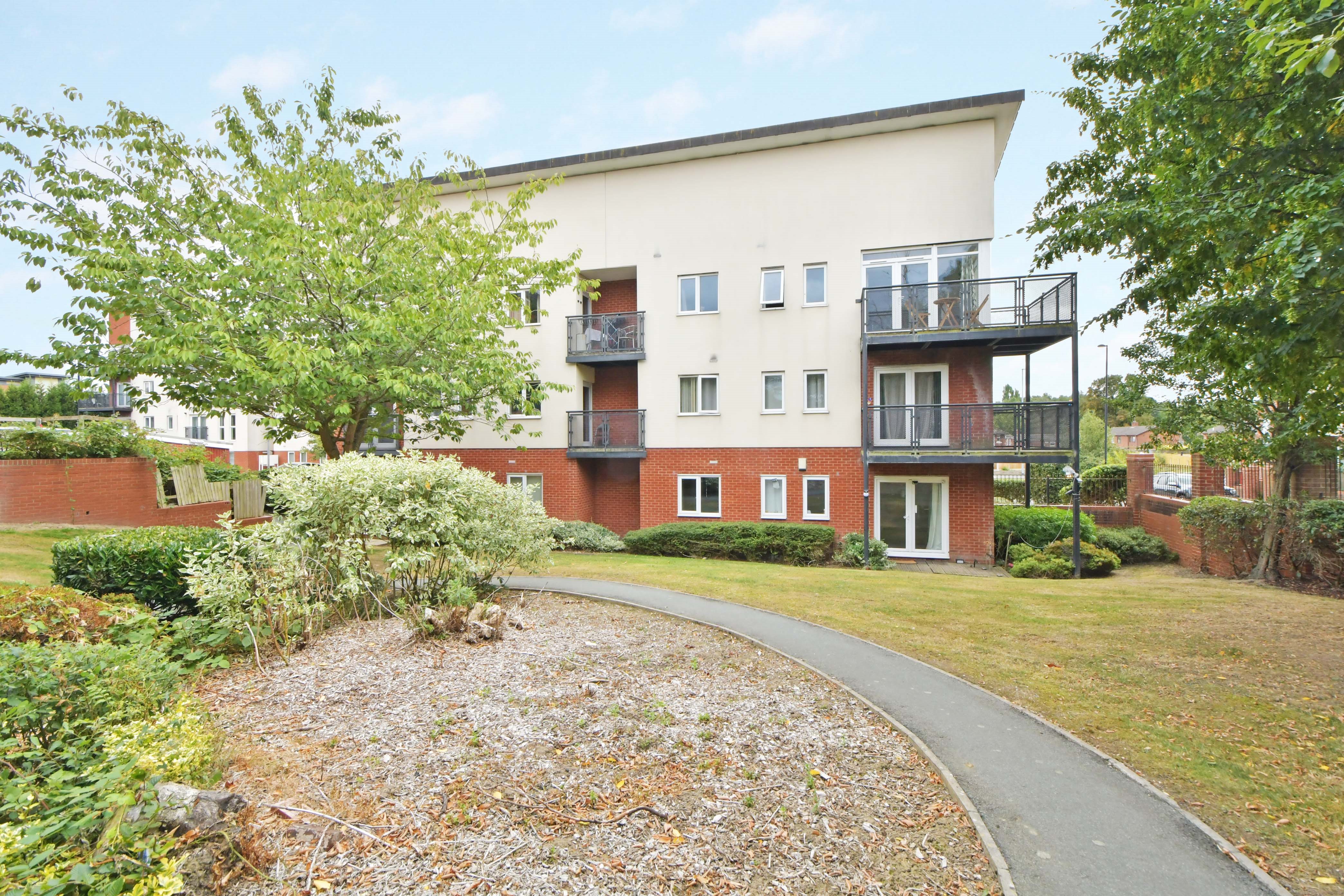 2 bed flat for sale in Wilton Court, Hanley, ST1