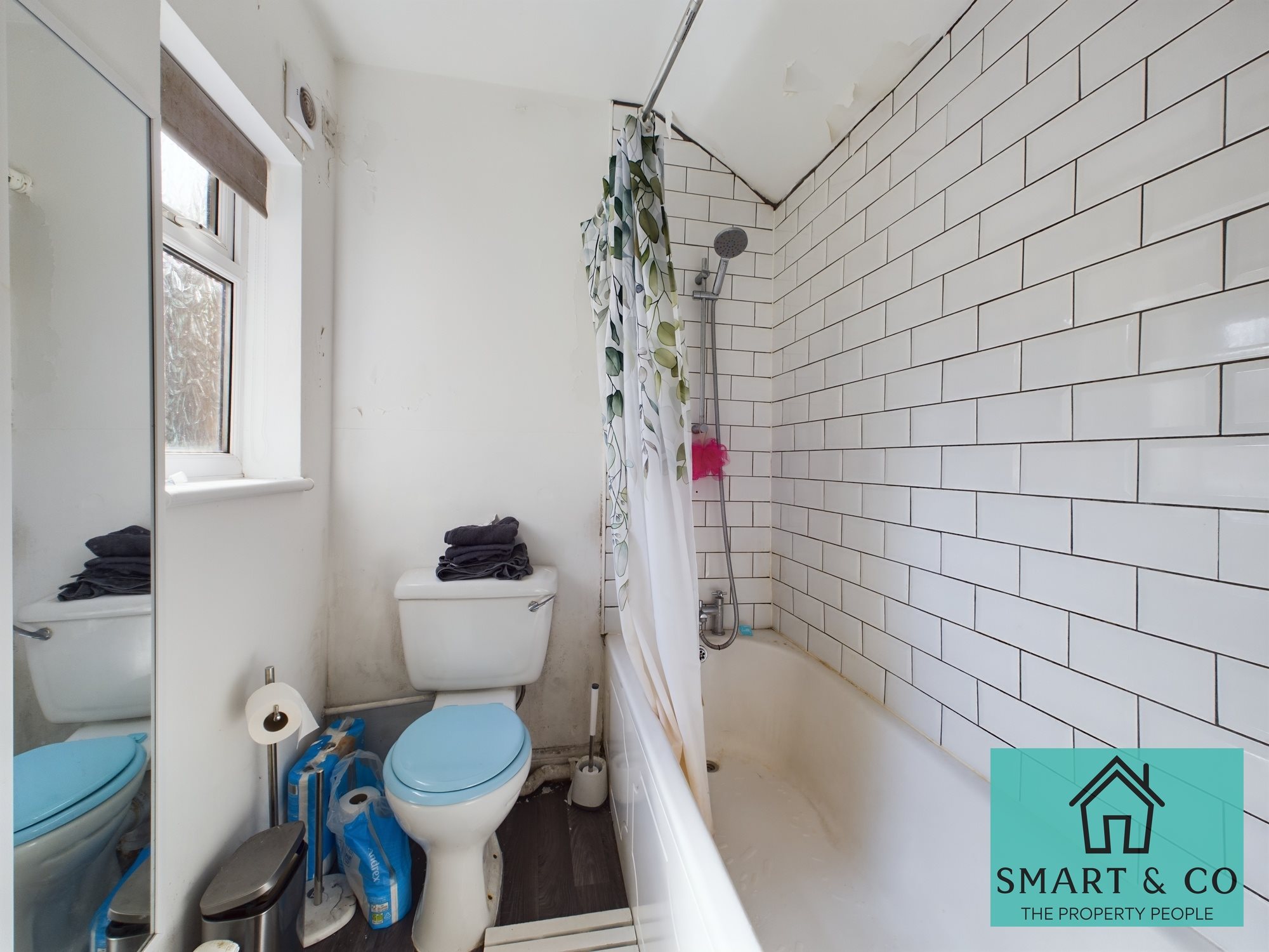 2 bed house for sale in Baskerville  Road, Northwood  - Property Image 6