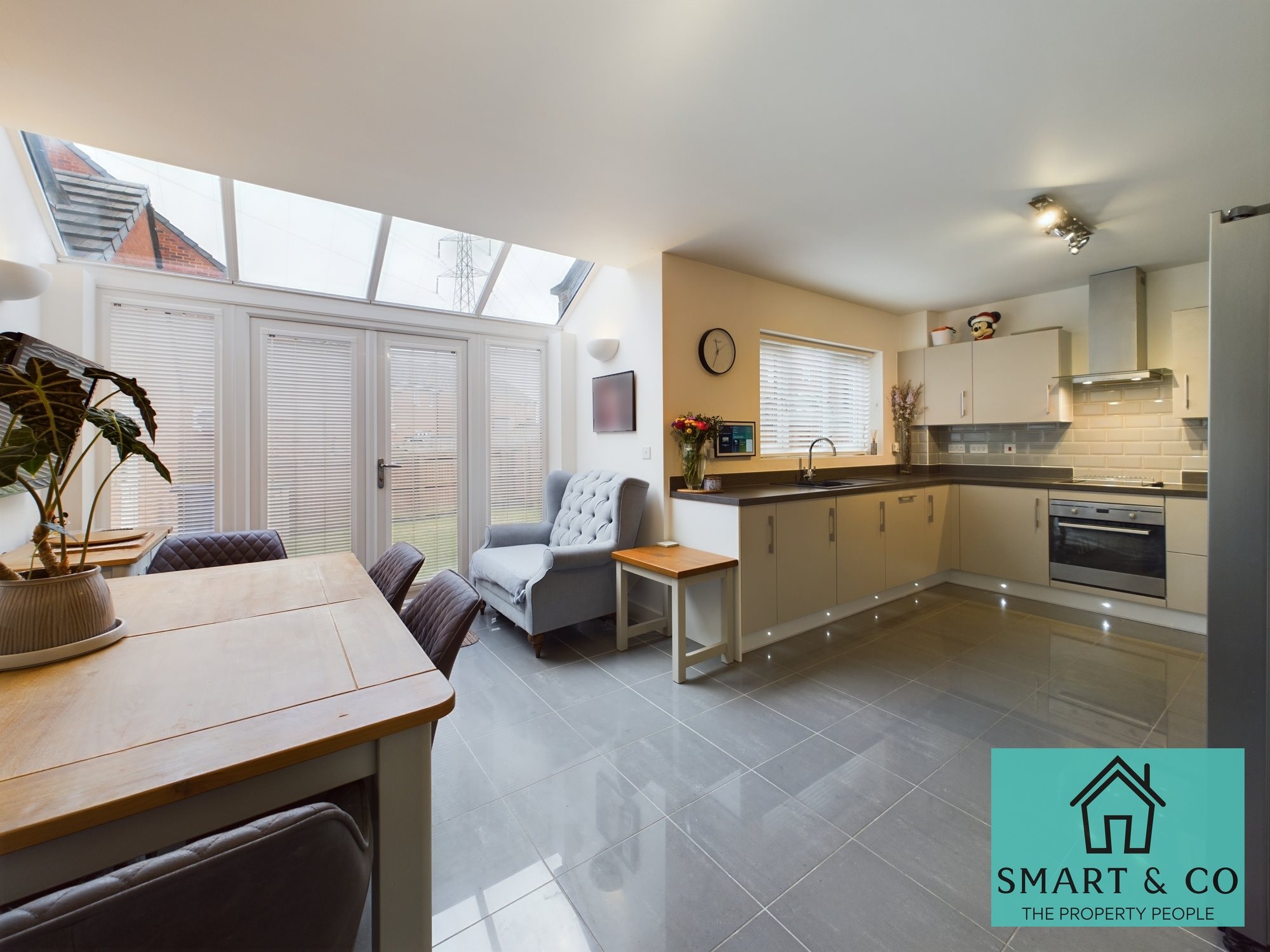 4 bed detached house for sale in Fernilee  Close, Stoke-on-Trent  - Property Image 4