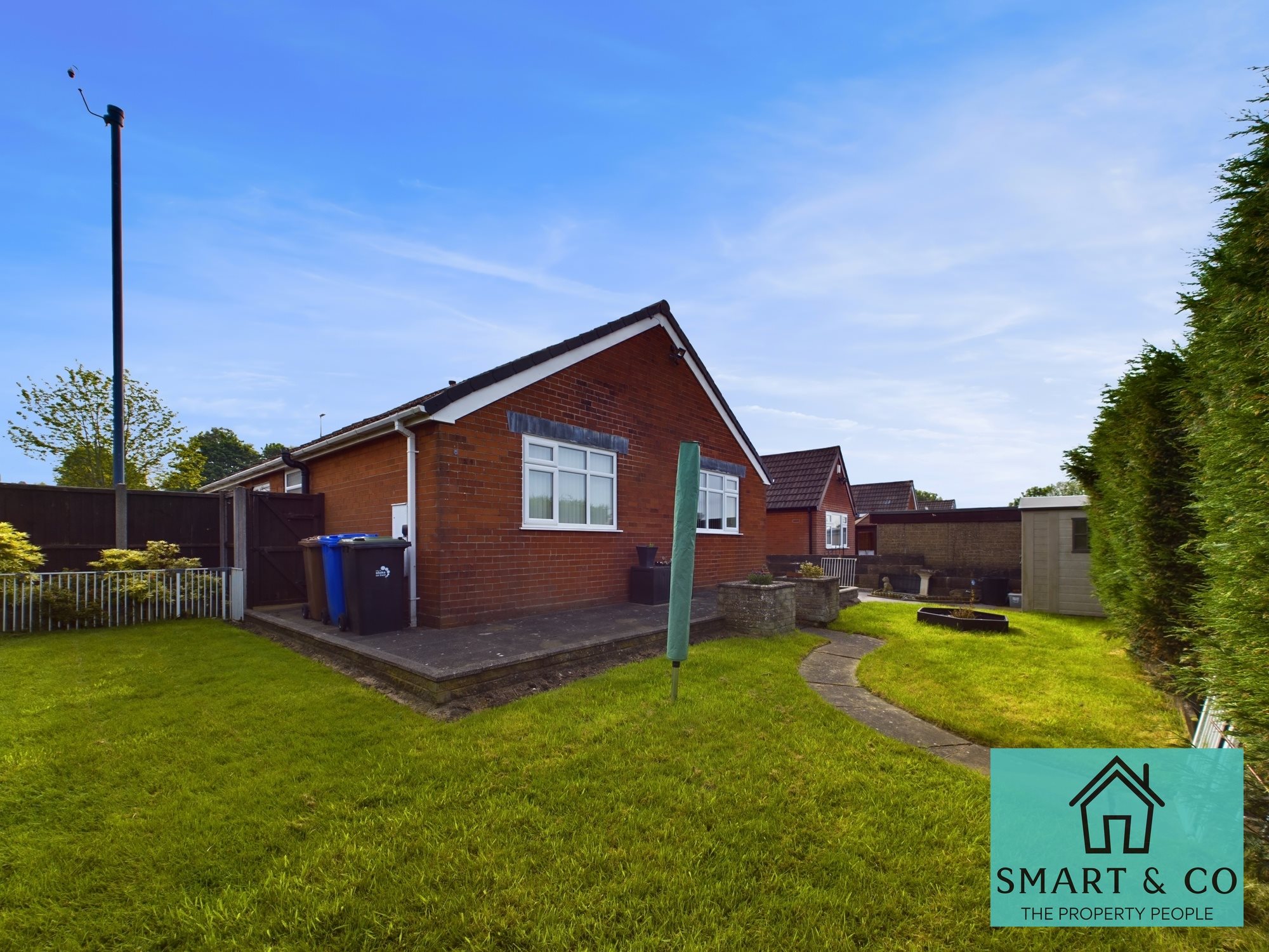 2 bed bungalow for sale in Sandra Close, Burslem  - Property Image 12