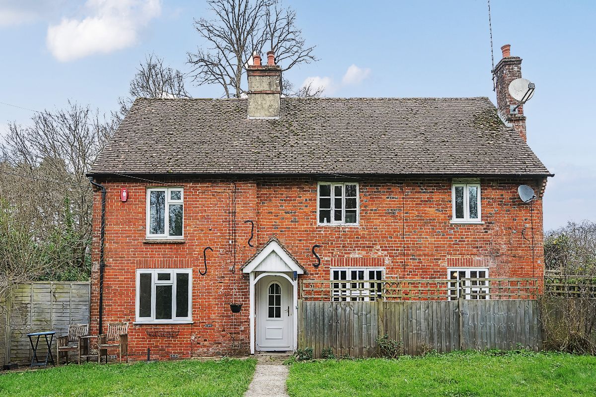 4 bed detached house to rent in West Grimstead, Wiltshire  - Property Image 1